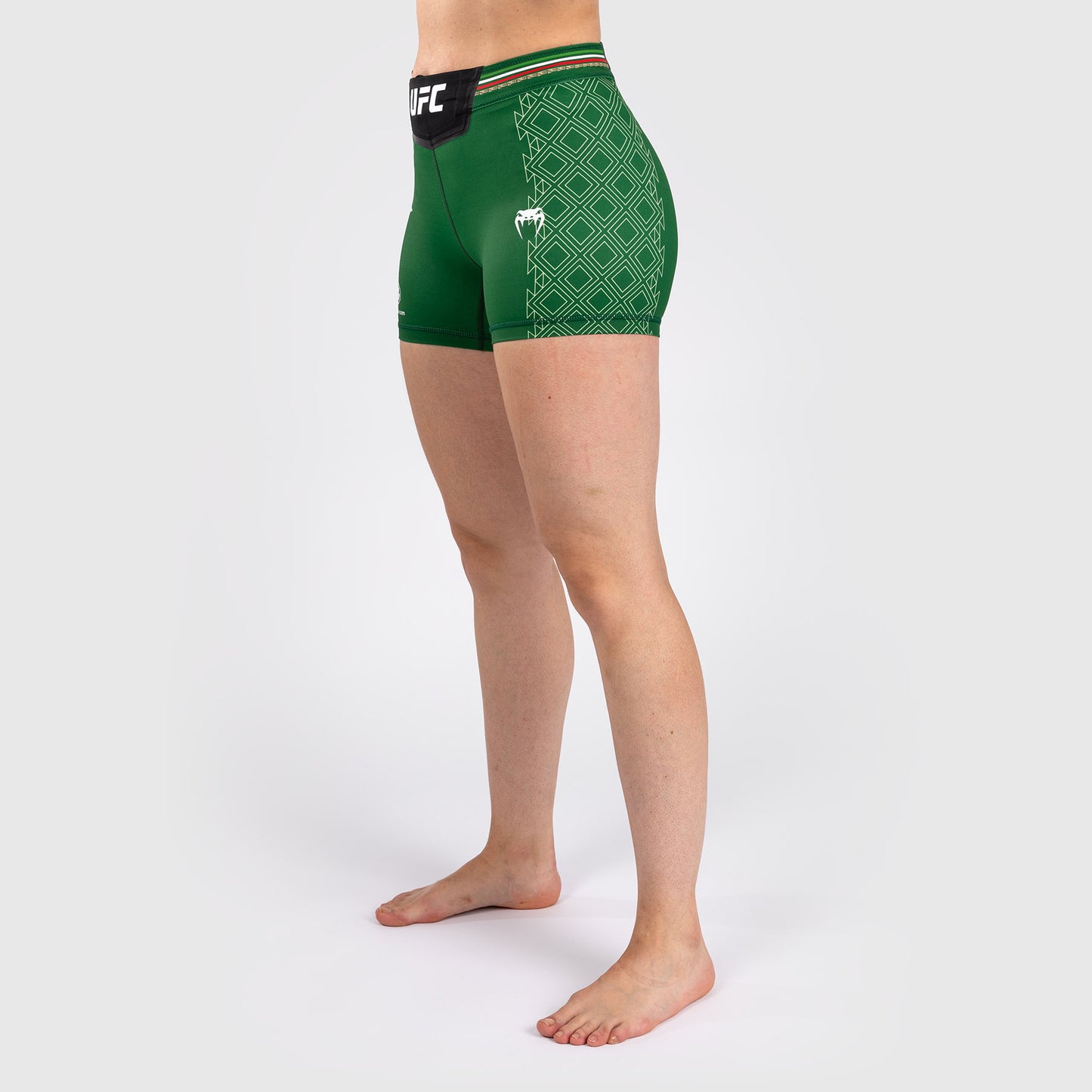Noche UFC by Venum  Authentic Fight Night Frauen Vale Tudo Shorts - Kurze Passform - Grün