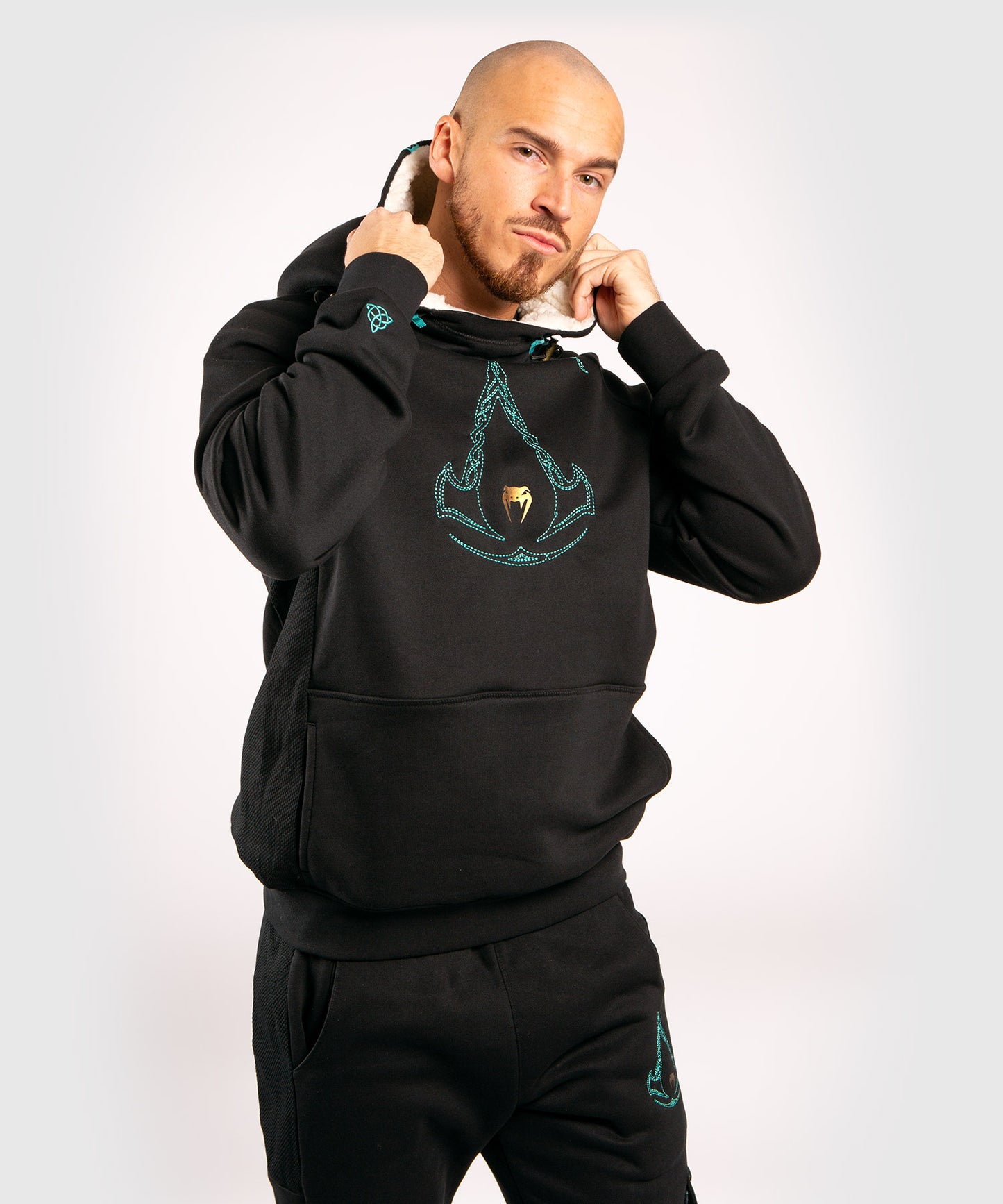 Venum Assassin's Creed Hoodie – Schwarz/Blau