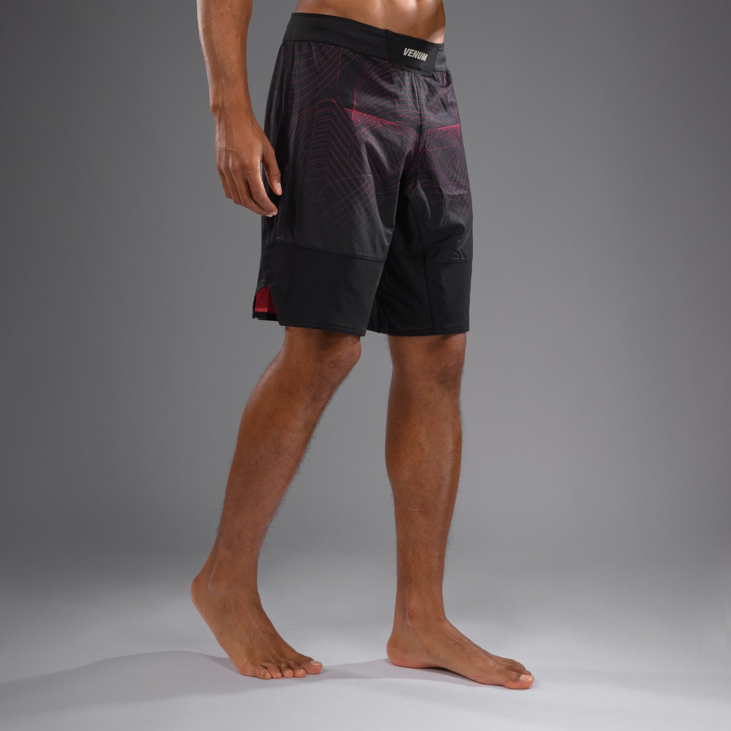 Venum G-Fit Air Herren Kampfshorts - Tiefschwarz/Feuerrot
