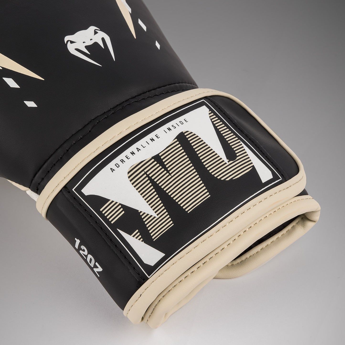 Venum Adrenaline Boxhandschuhe – Schwarz/Elfenbein