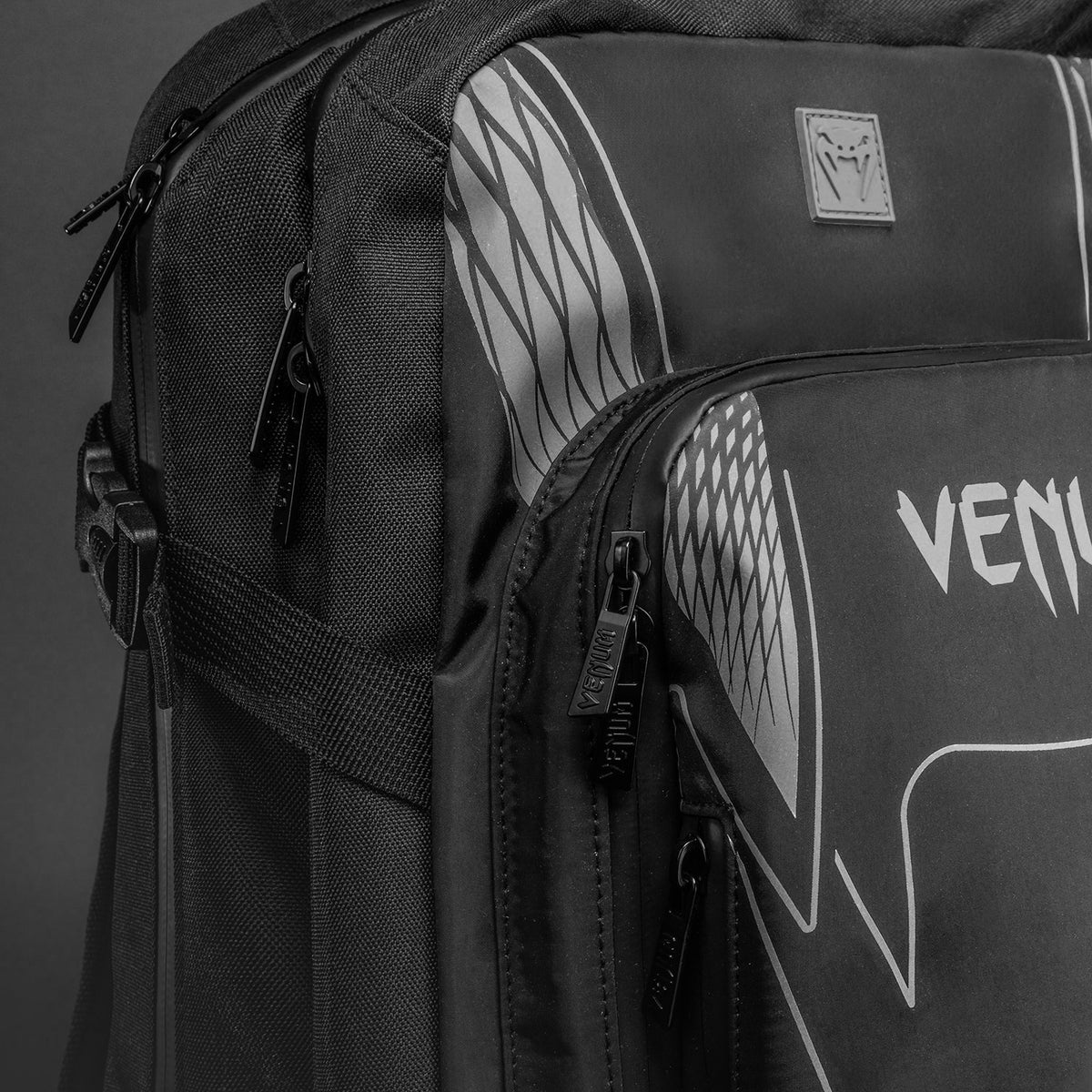 Venum Amazonia Reborn Rucksack (15-25 L) - Schwarz/Grau
