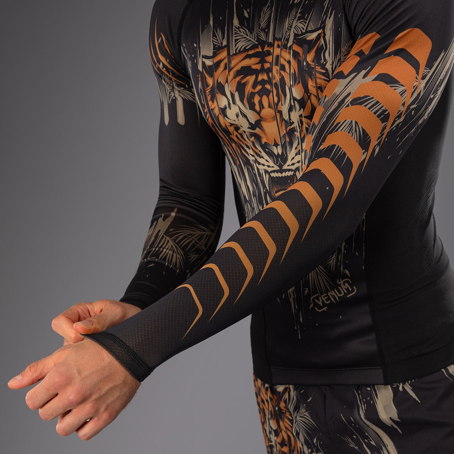Venum Tiger Herren Langarm Rashguard - Schwarz/Neonorange