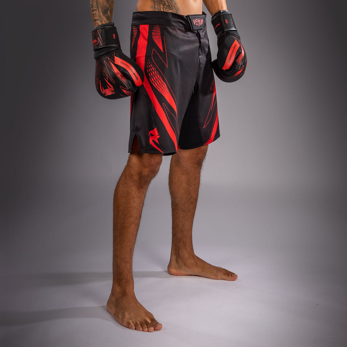 Venum Amazonia Reborn MMA-Shorts - Schwarz/Rot