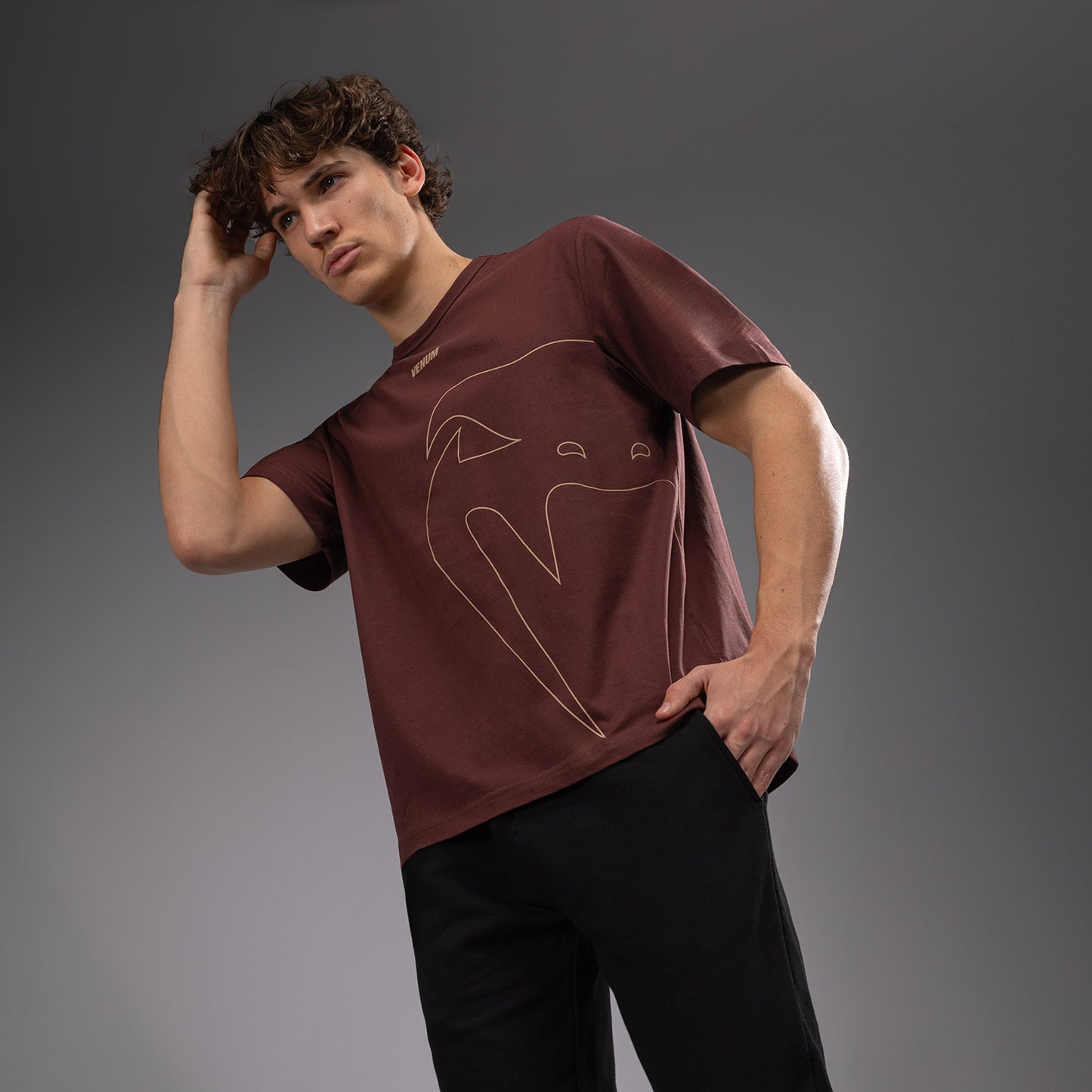 Venum Giant Connect T-Shirt - Schokoladenbraun