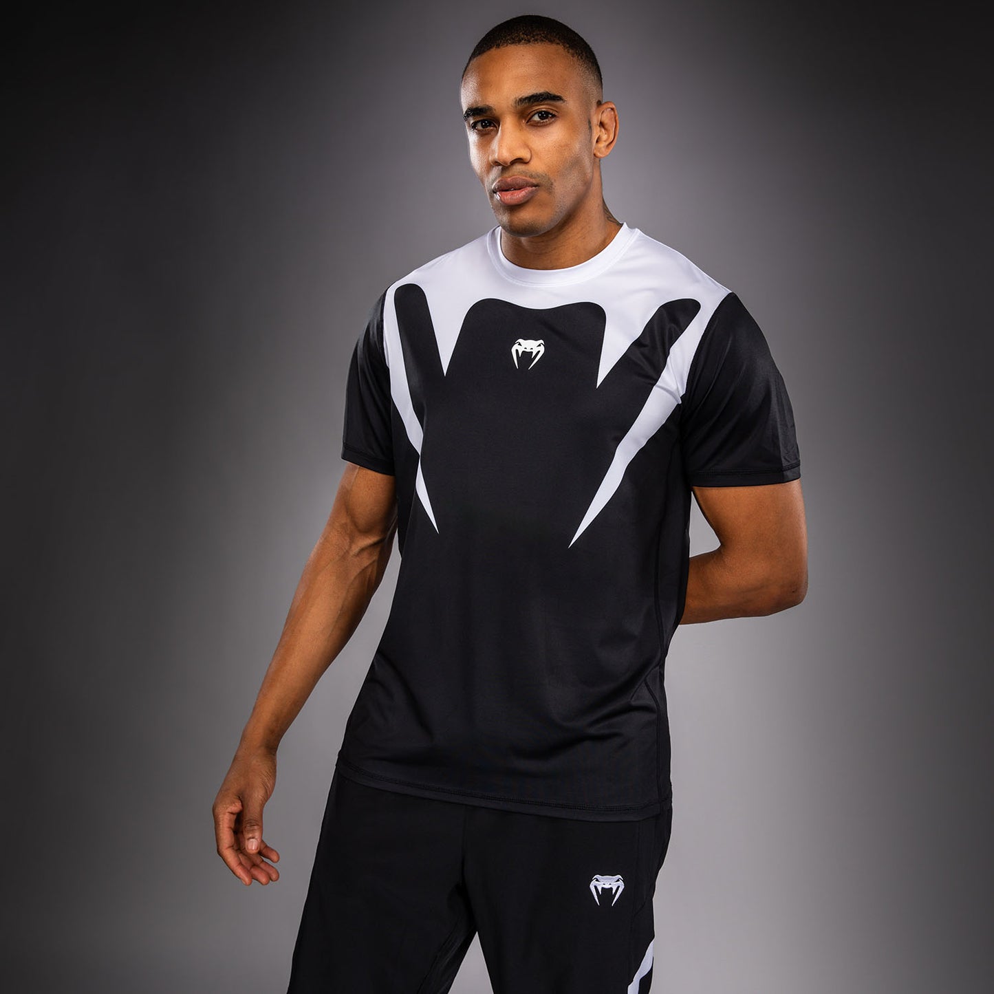Venum Attack 90 Dry-Tech-T-Shirt – Weiß/Schwarz