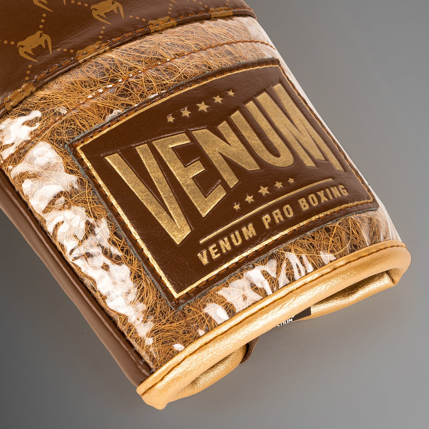 Venum Coco Monogram Pro Boxhandschuhe – Grizzly Brown