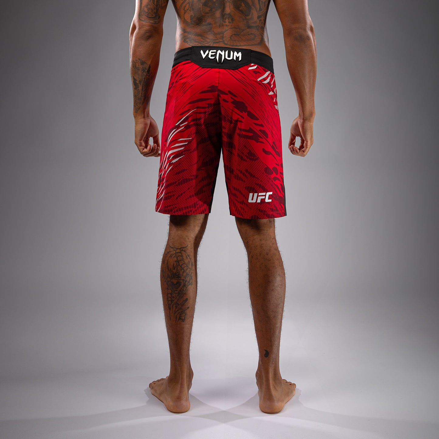 UFC Fusion by Venum Authentic Fight Night Herren Fight Short - Long Fit - Rot