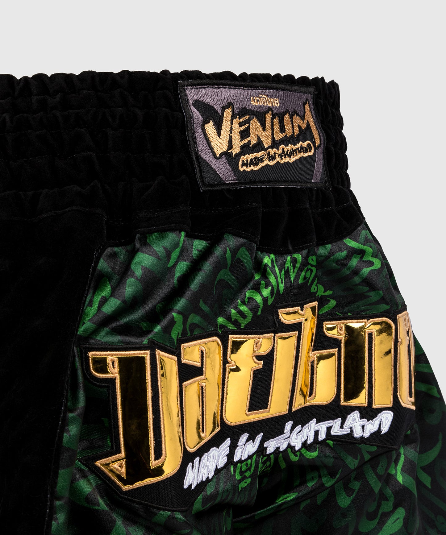 Venum Attack Muay Thai Shorts - Schwarz/Grün