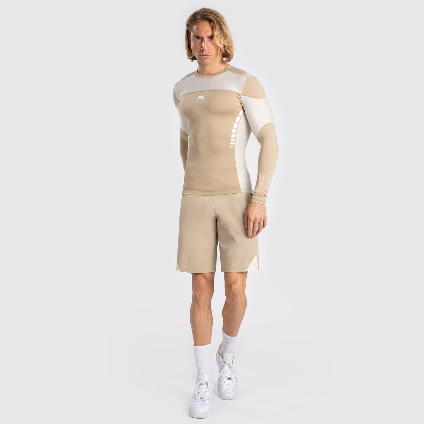 Venum Tempest Herren Langarm Rashguard - Beige/Sand