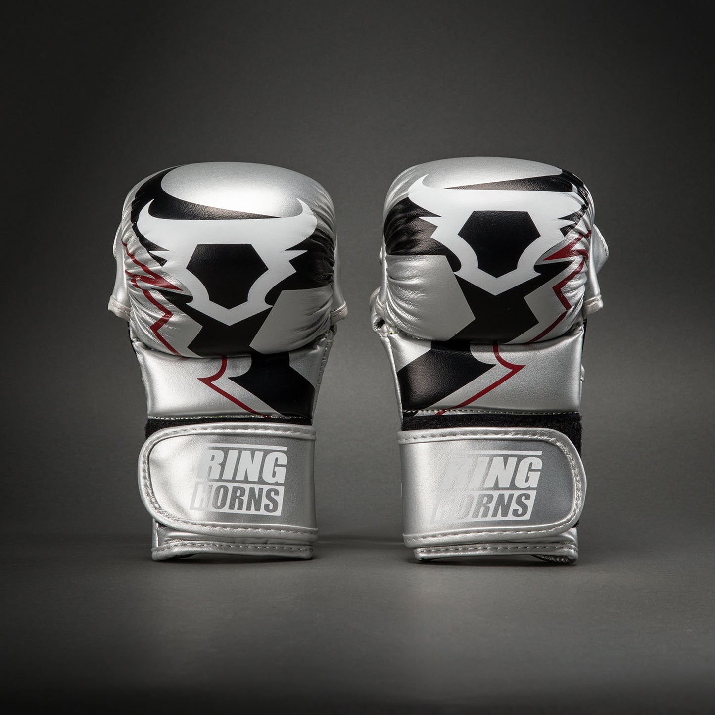 Ringhorns Charger by Venum MMA Sparringhandschuhe – Silber/Schwarz