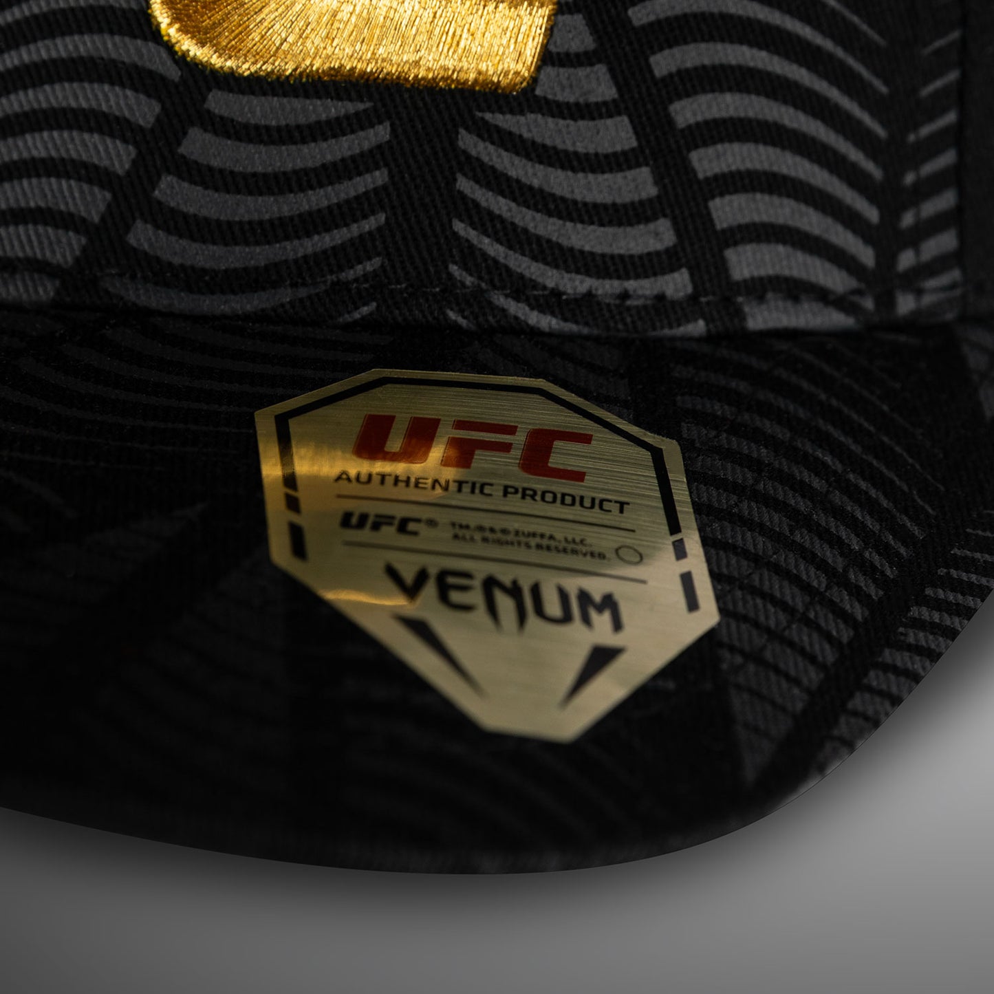 UFC Zenith by Venum Authentic Fight Night Kappe - Schwarz/Gold