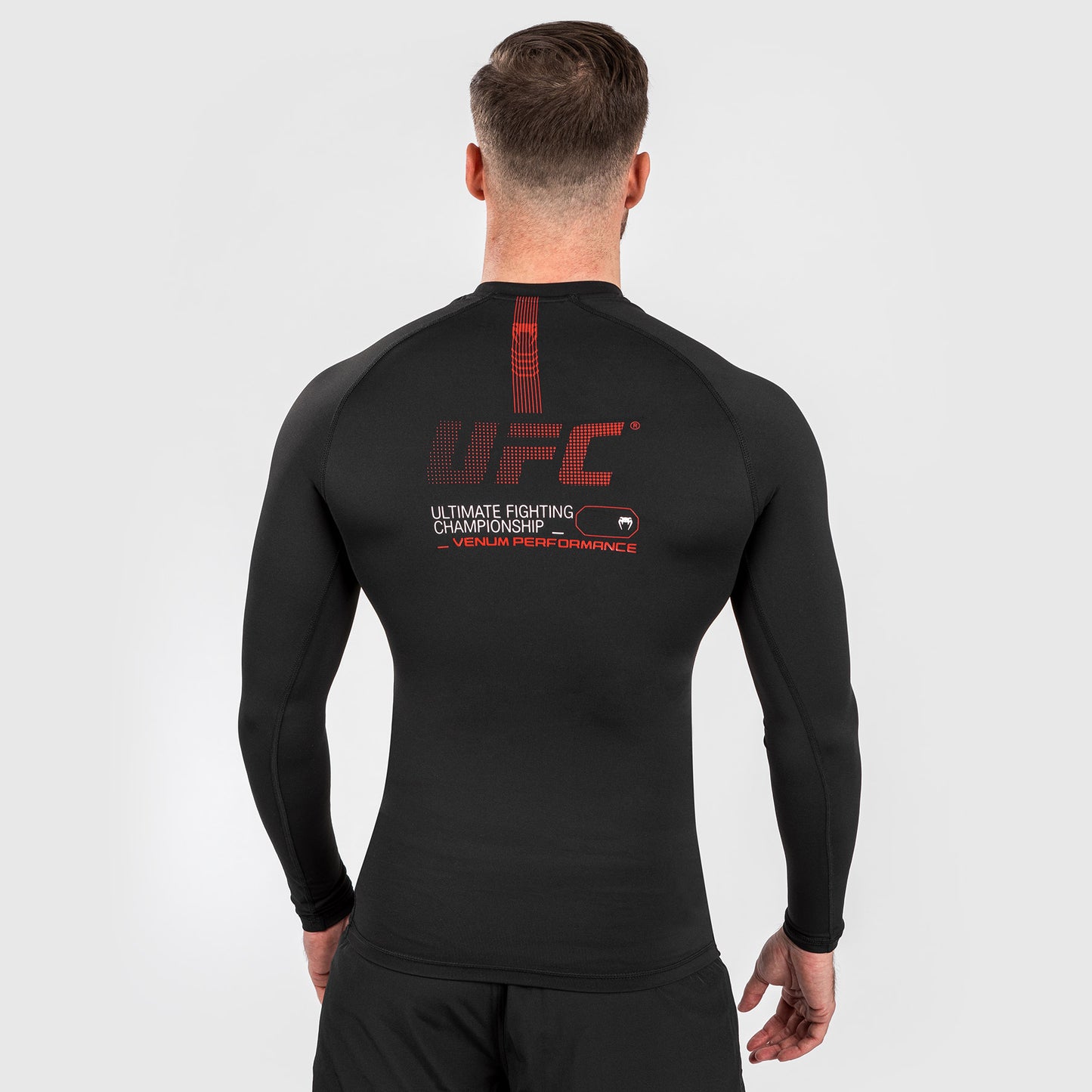 UFC Adrenaline by Venum Fight Week Herren Performance Langarm Rashguard - Schwarz