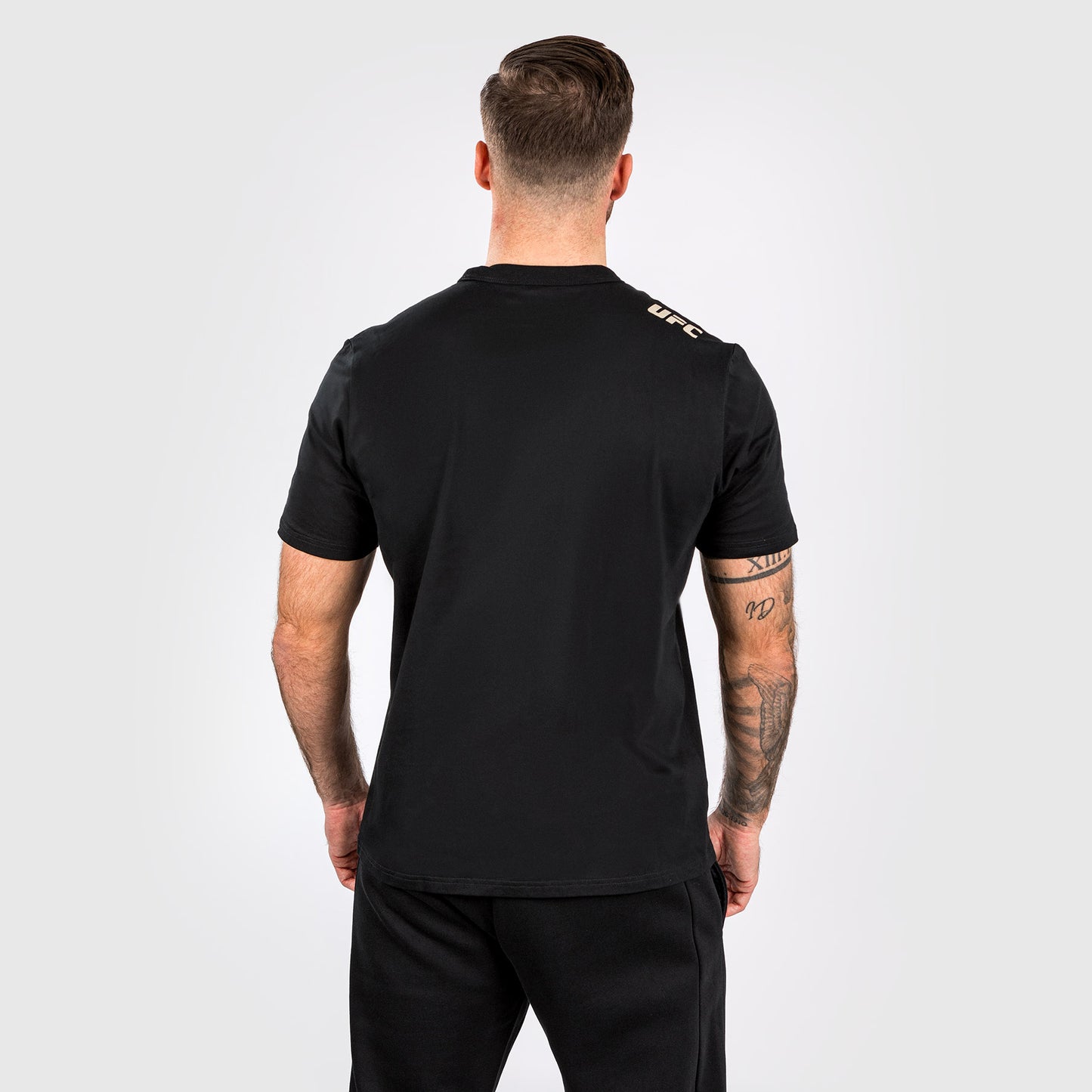 UFC Adrenaline by Venum Fight Week Kurzarm-T-Shirt für Männer - Schwarz