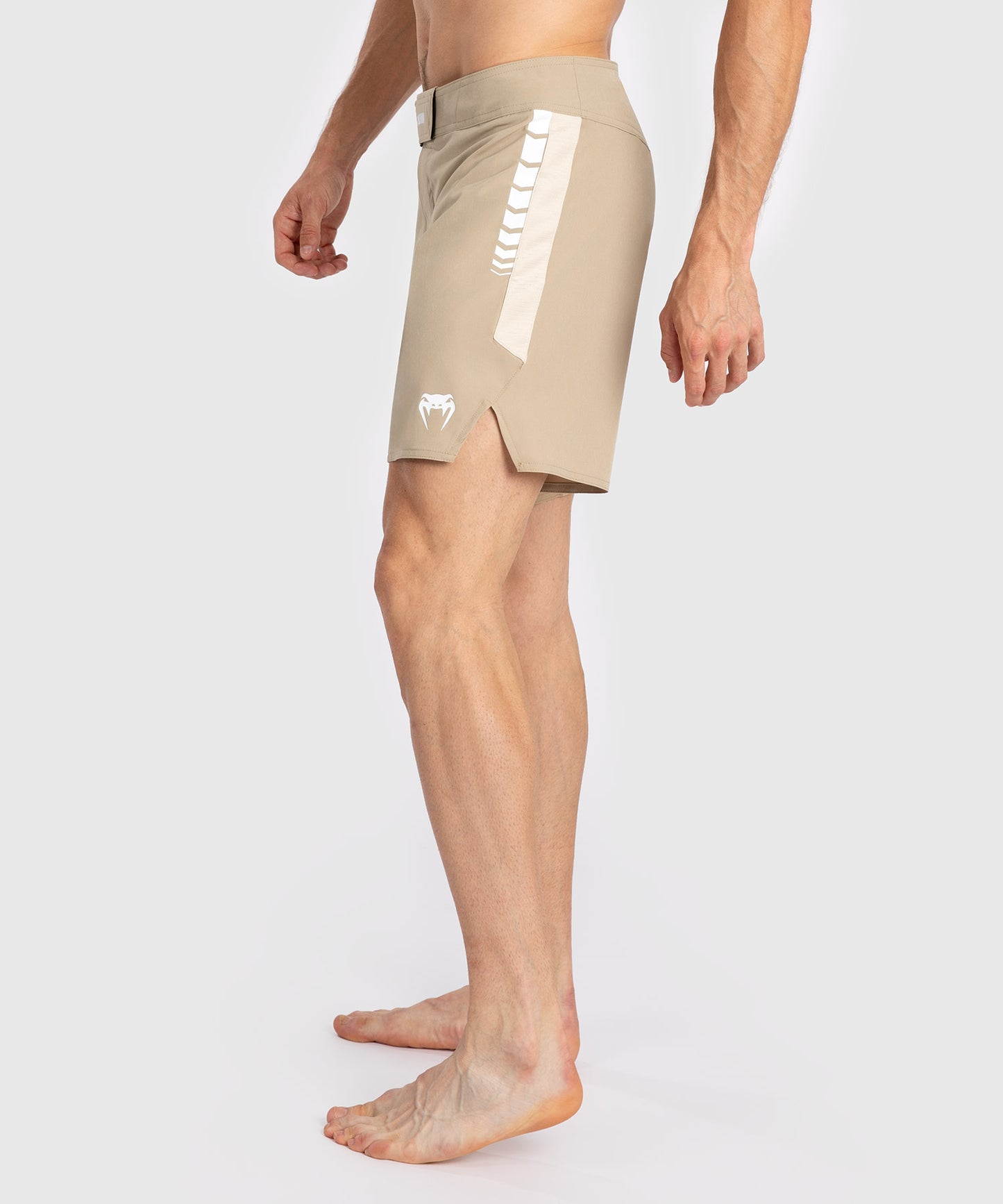 Venum Tempest Herren Kampfshorts - Beige/Sand