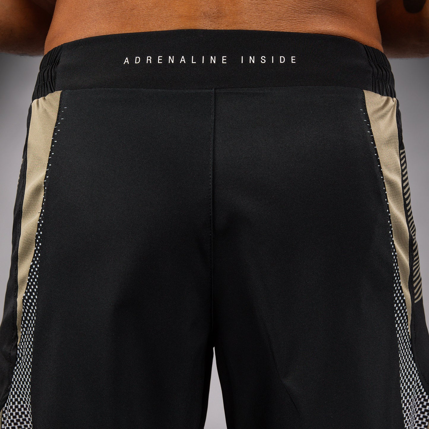 Venum Adrenaline Kampfshorts – Schwarz/Sand