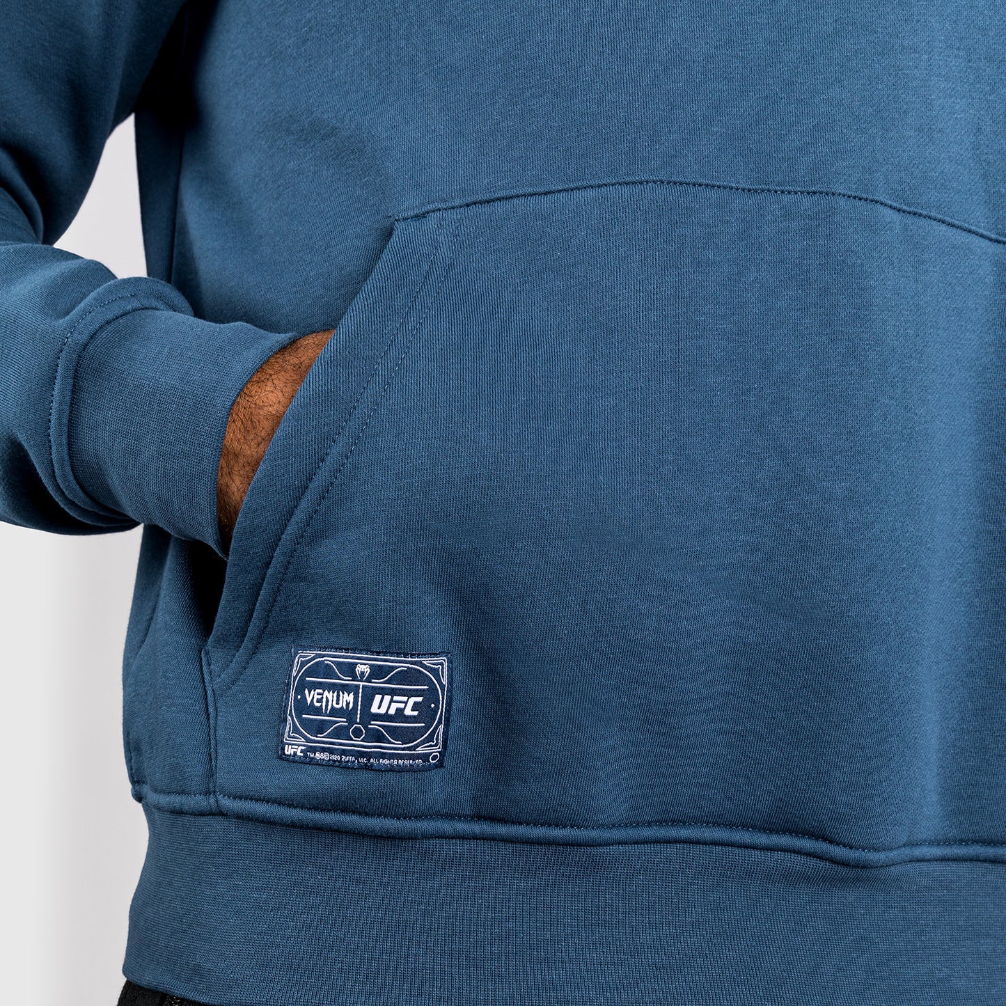 UFC by Venum Ulti-Man Hoodie - Blau