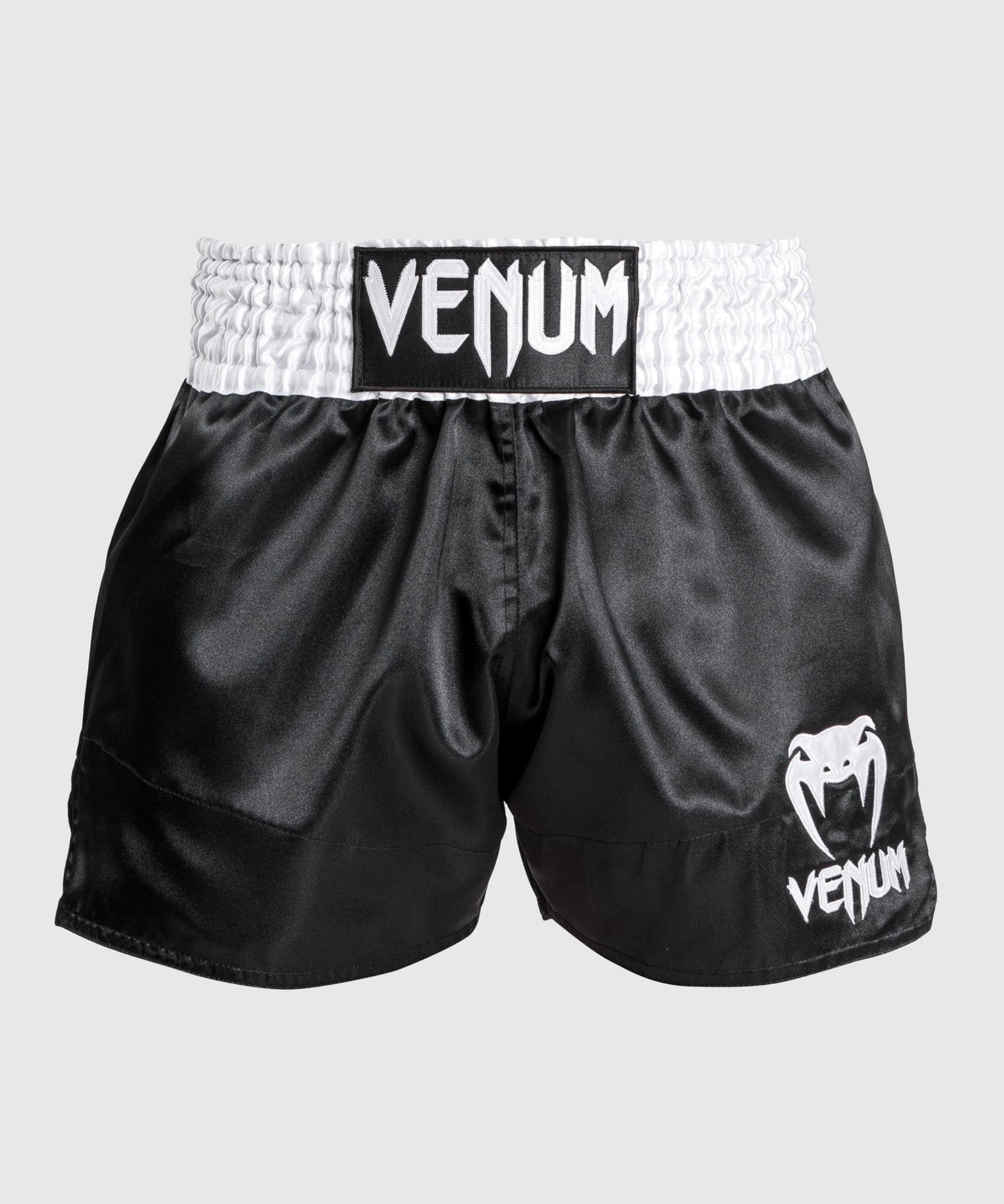 Venum Classic - Muay Thai Shorts Weiß/Schwarz/Weiß