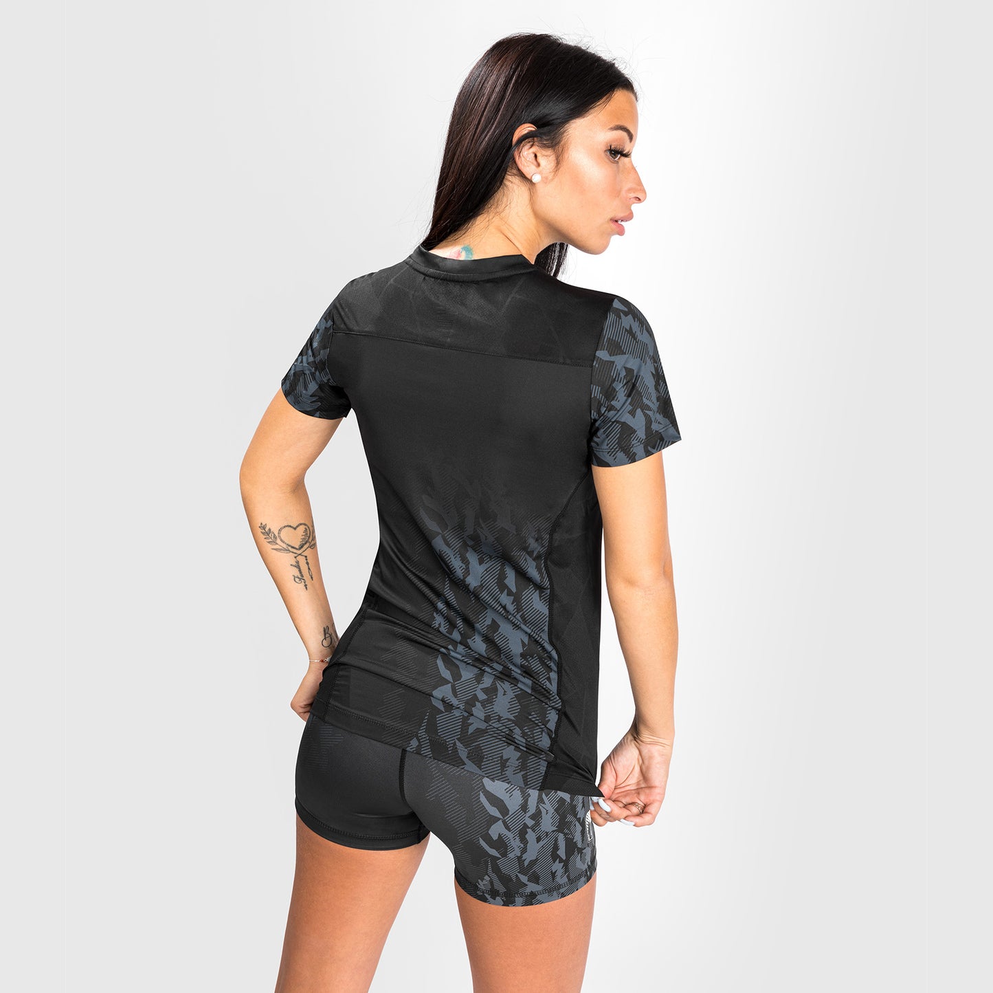 Venum UFC Authentic Fight Week Damen-Performance-Kurzarm-T-Shirt – Schwarz