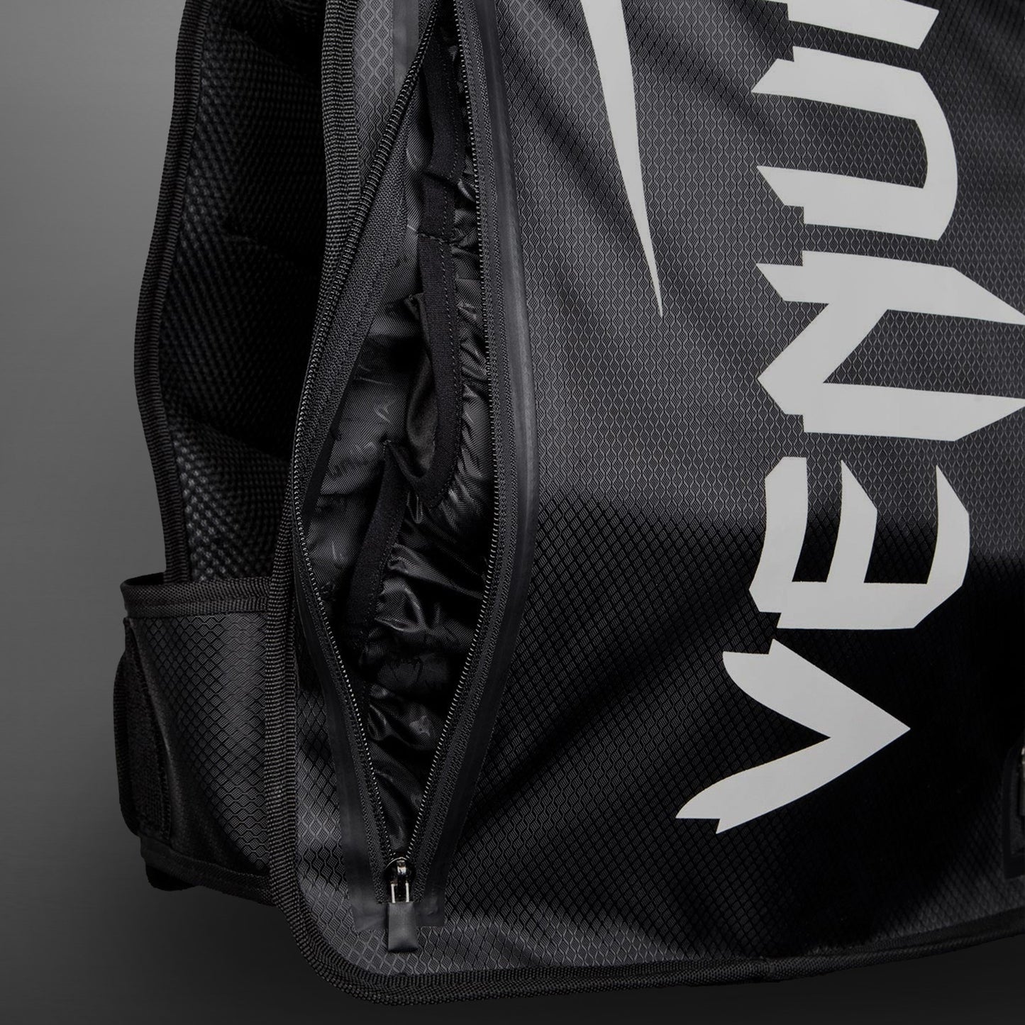 Venum Elite Gewichtsweste – Schwarz/Weiß