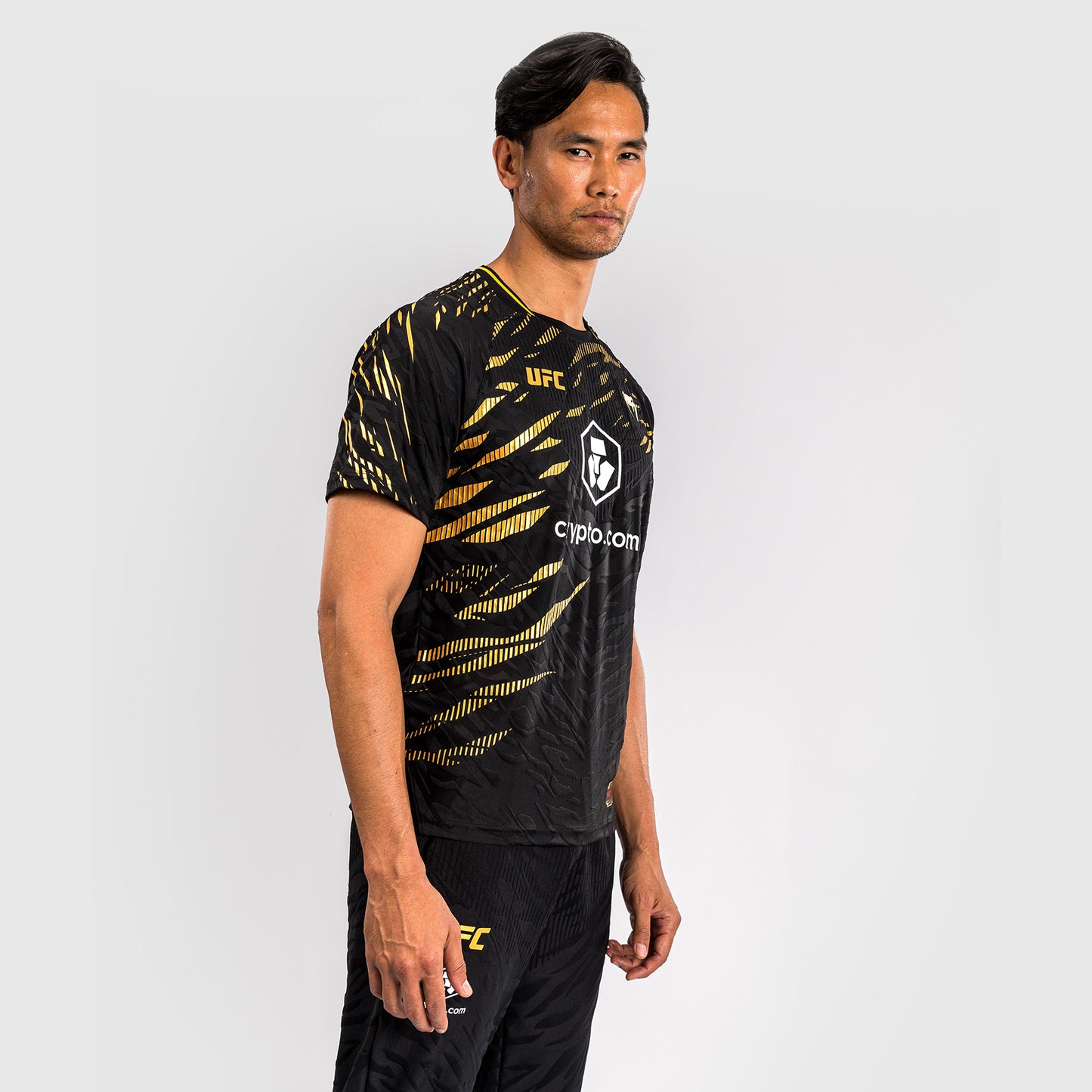 UFC Fusion by Venum Personalized Authentic Fight Night Herren Walkout Jersey - Champion