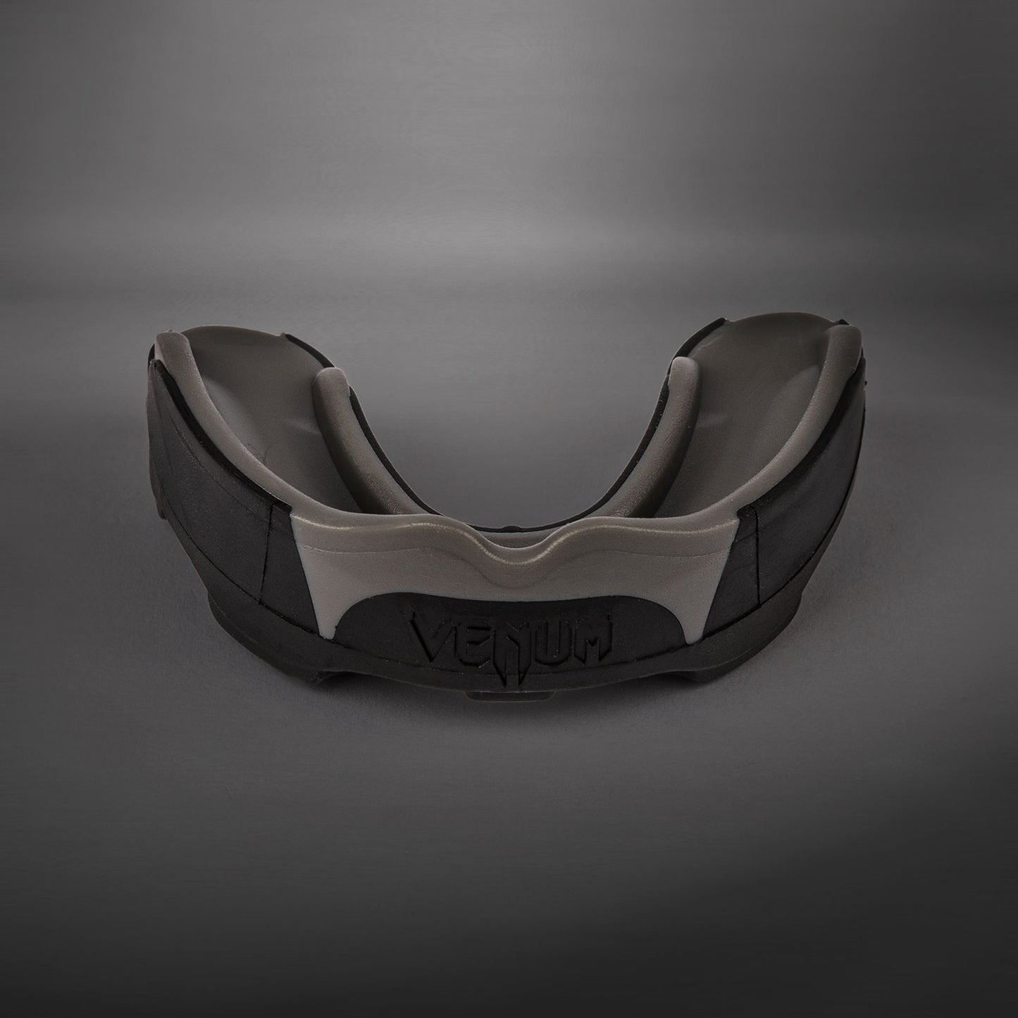 Venum Predator Mundschutz - Schwarz