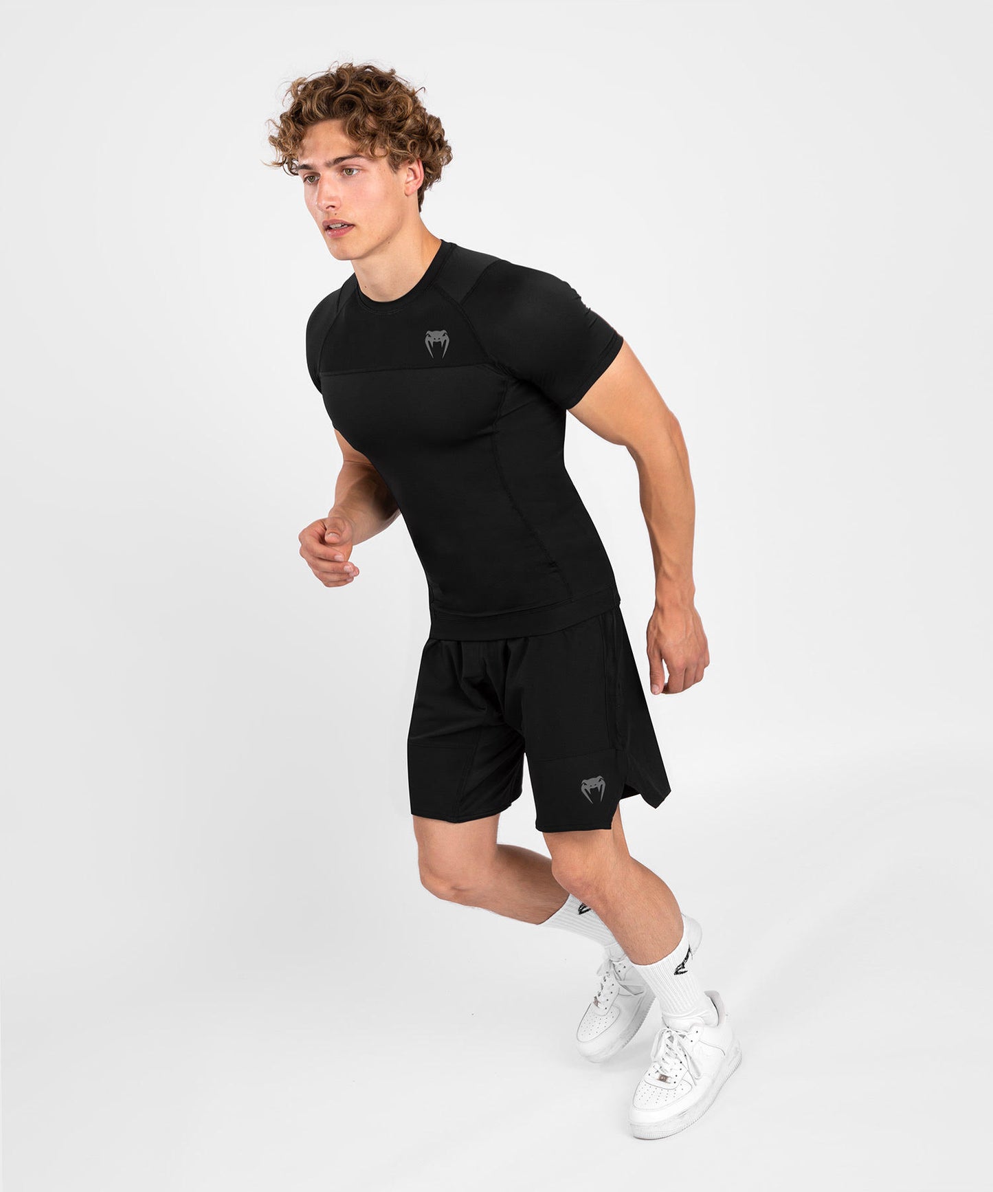 Venum G-Fit Air Rashguard Kurzarm – Schwarz