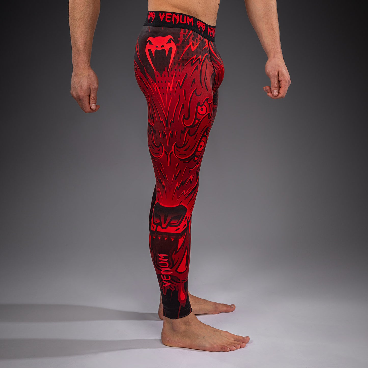 Venum Wolf Atak Spats – Schwarz/Rot