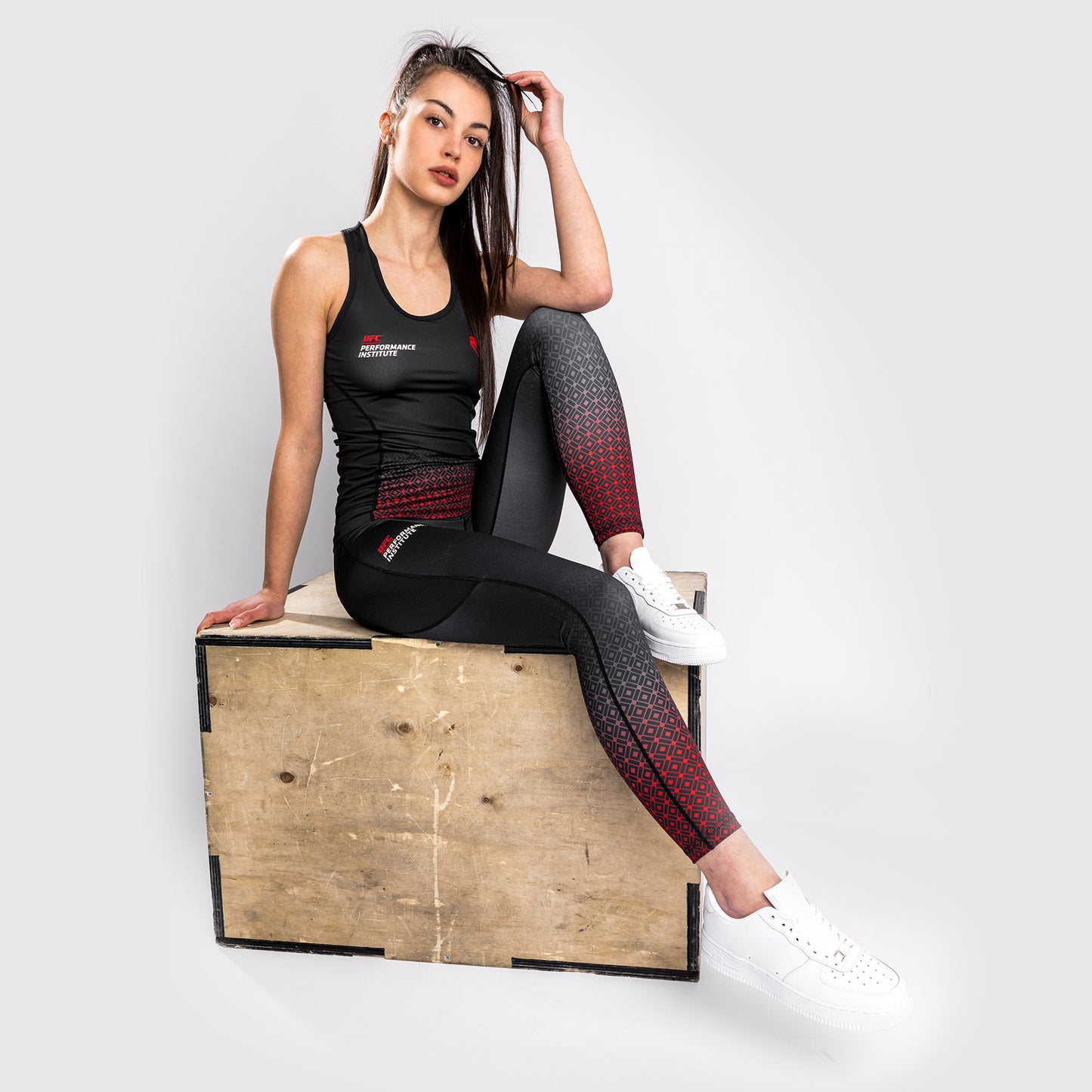 Venum UFC Leistung Institut Leggings – Schwarz/Rot