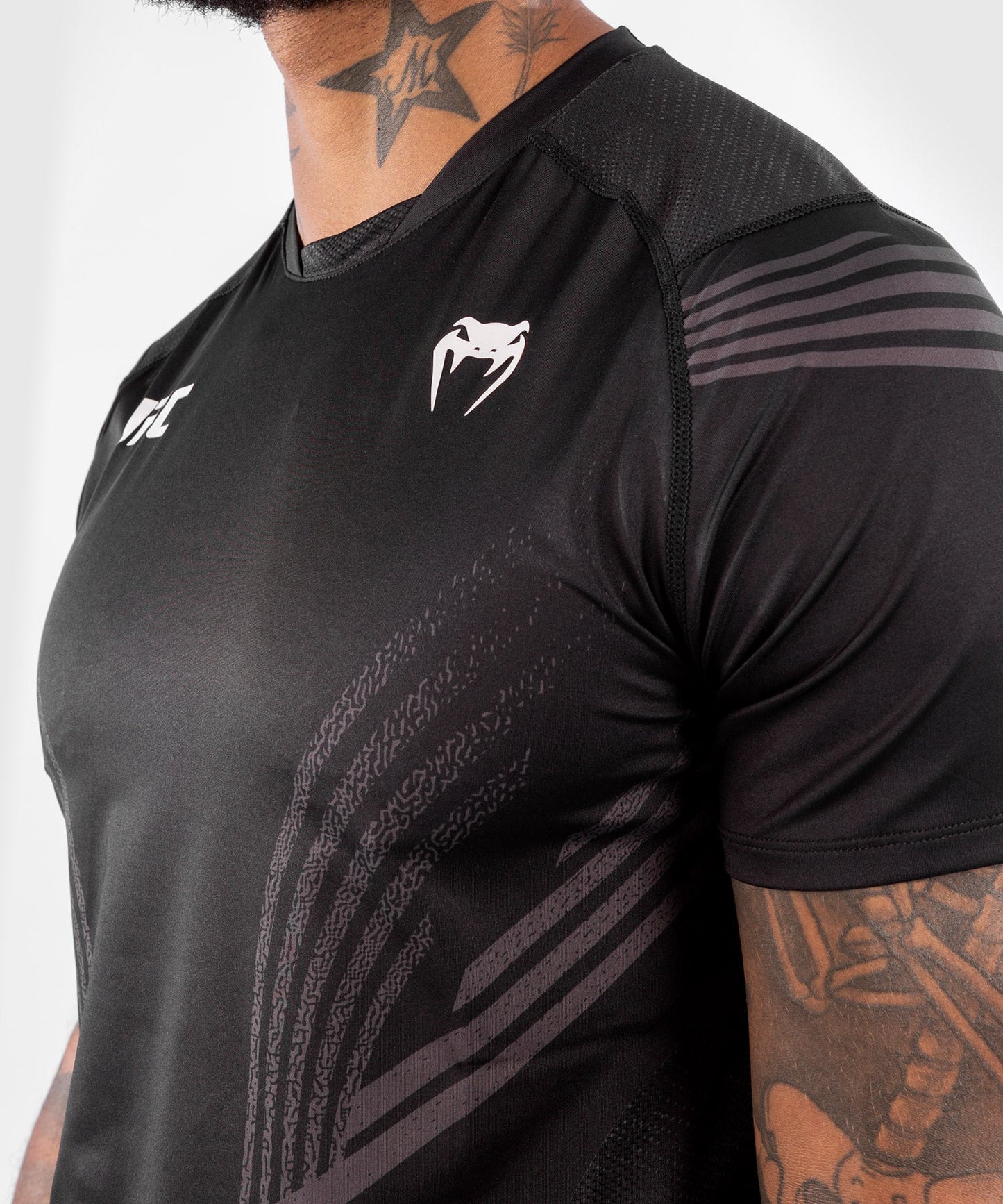 UFC Venum Fighters Authentic Fight Night Herren Walkout Trikot - Schwarz
