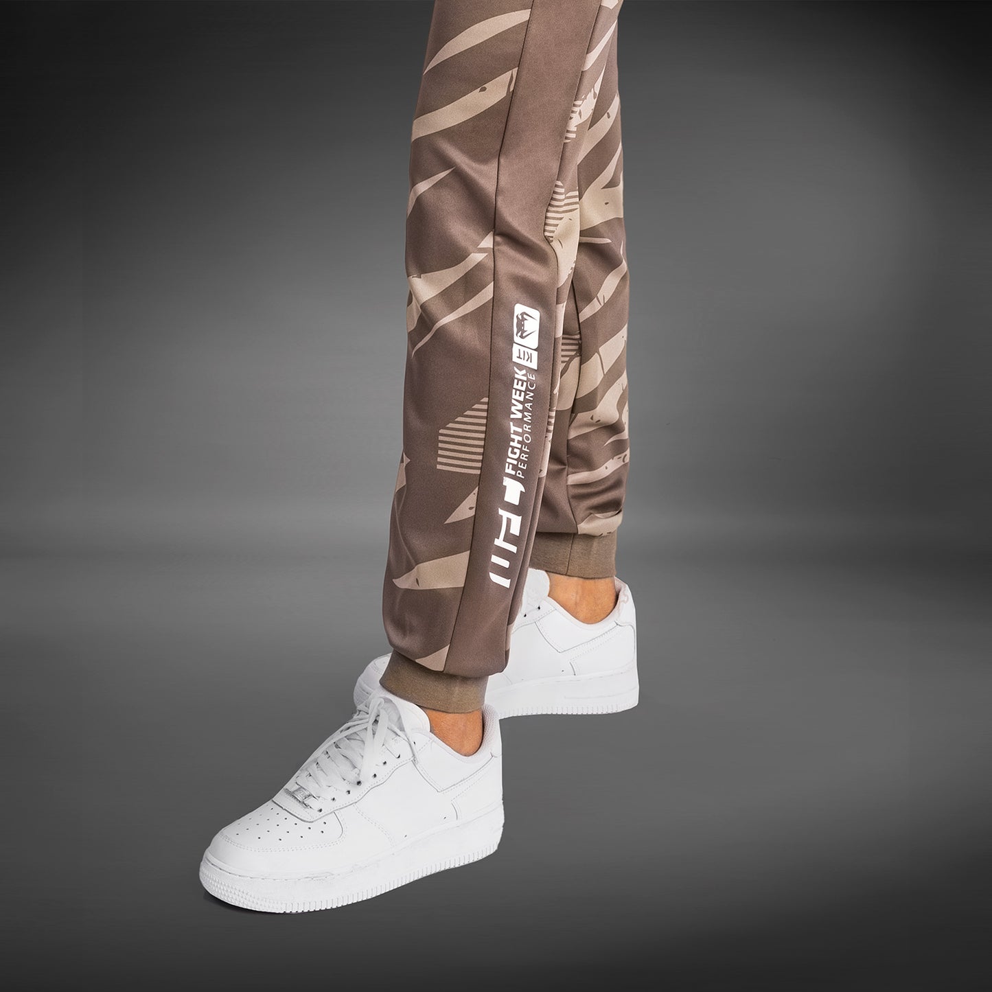 UFC Adrenaline by Venum Fight Week Frauen Hose - Desert Camo
