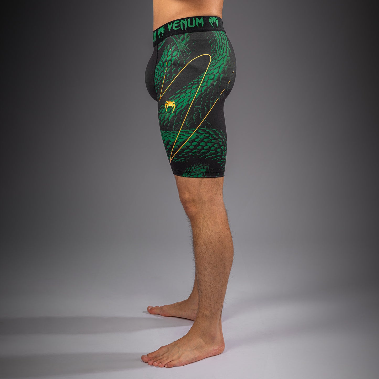 Venum Matupa Kompressionsshort - Schwarz/Grün/Gold