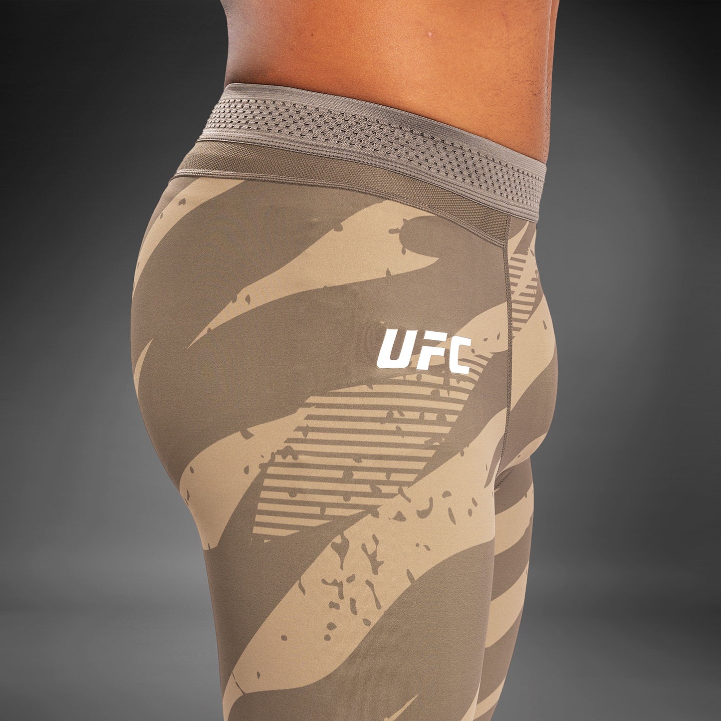 UFC Adrenaline by Venum Fight Week Performance Herren-Tight - Desert Camo