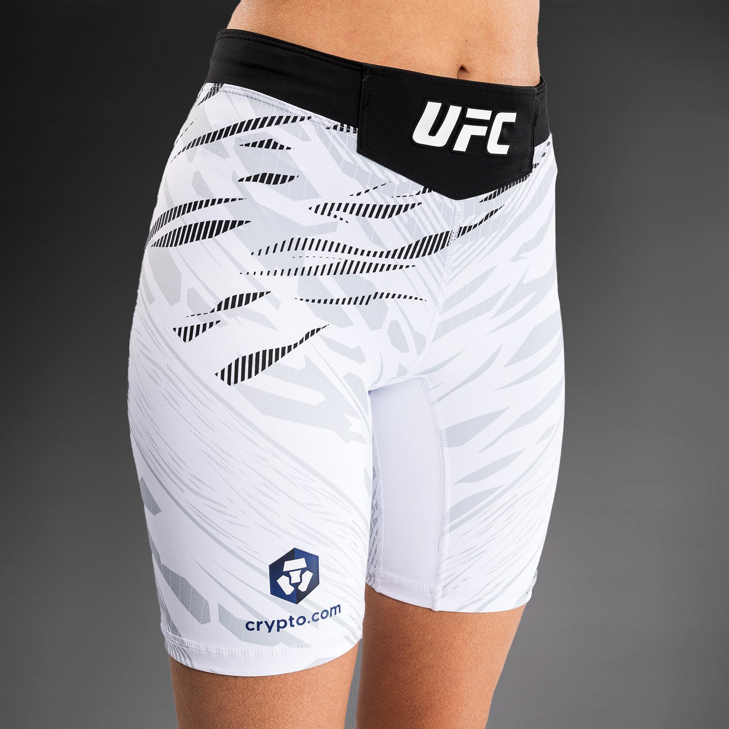 UFC Fusion by Venum Authentic Fight Night Damen Vale Tudo Short - Long Fit - Weiß