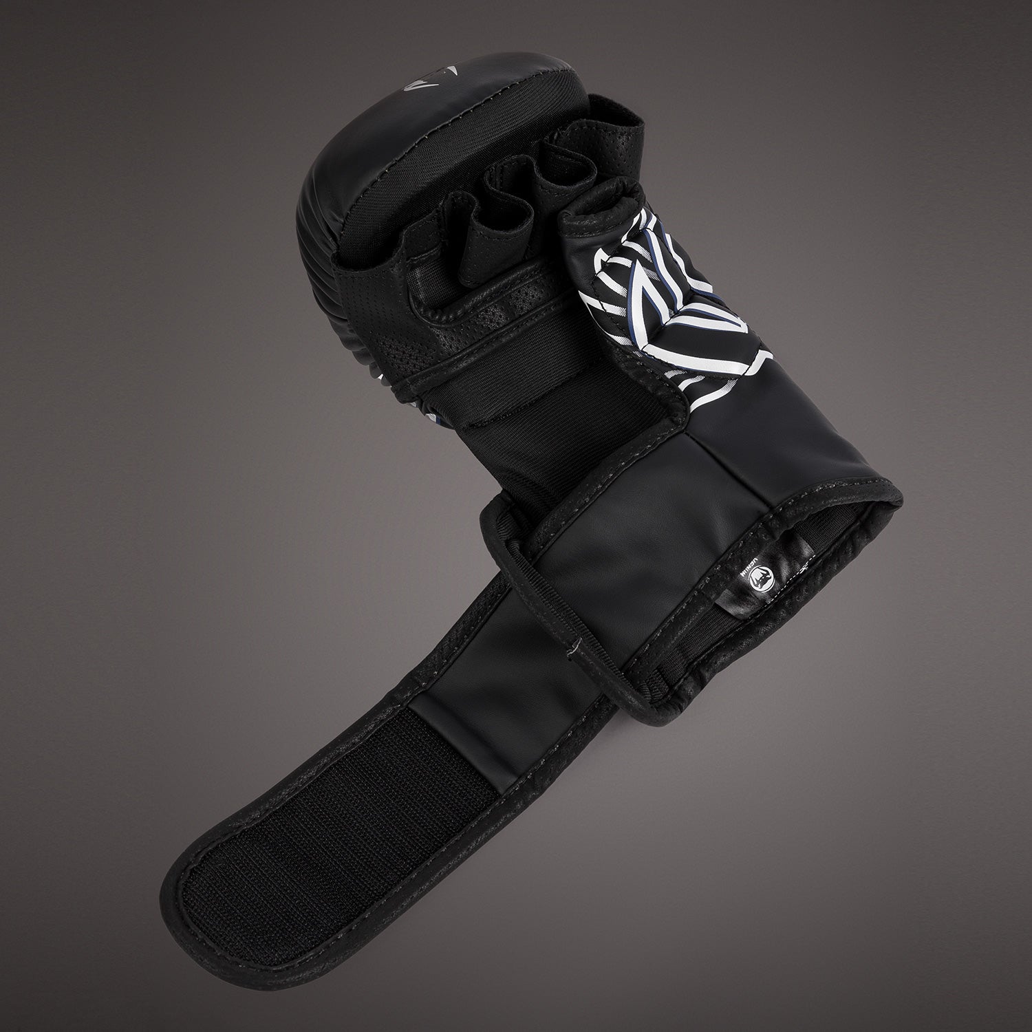 tekken handschuhe Venum x TEKKEN 8 - Jin Kazama Sparring Handschuhe - Blau/Schwarz/Weiß