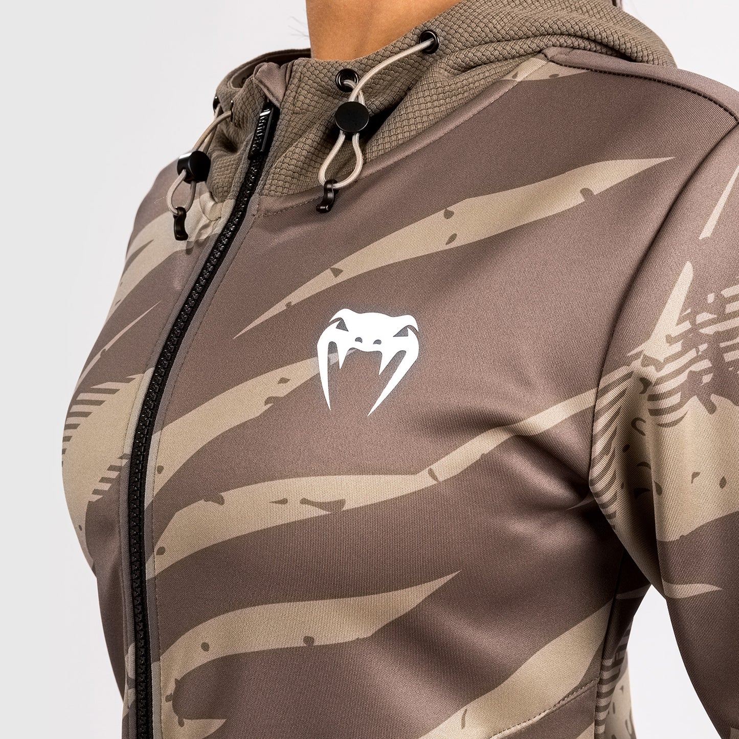 UFC Adrenaline by Venum Fight Week Frauen Zip Hoodie - Desert Camo