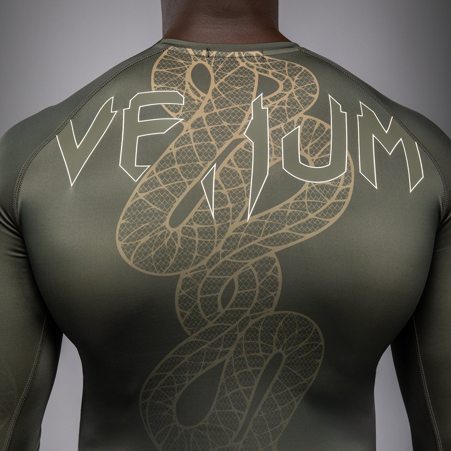 Venum Serpenti Langarm Rashguard – Khaki/Bronze/Ivory