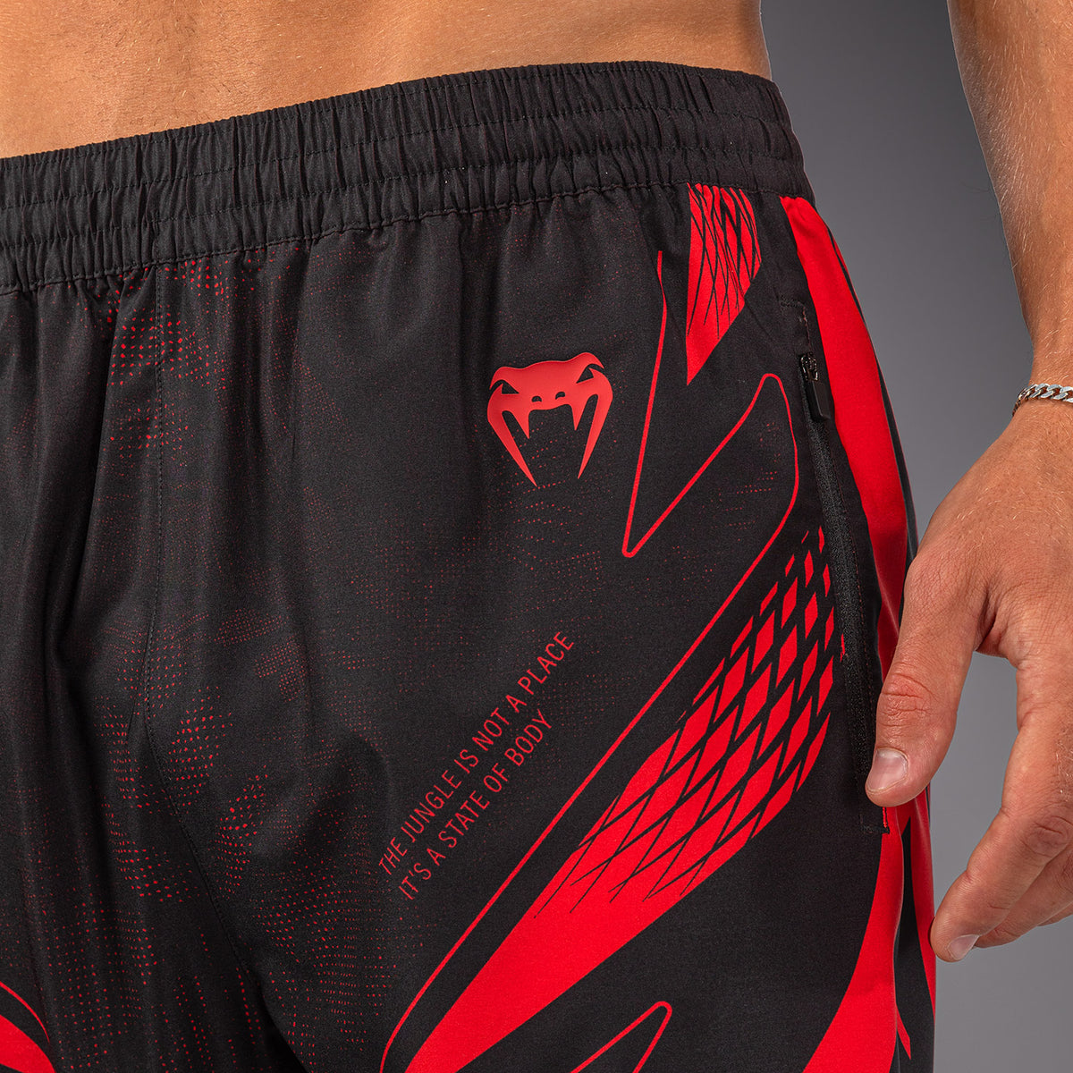 Venum Amazonia Reborn Trainingsshorts - Schwarz/Rot