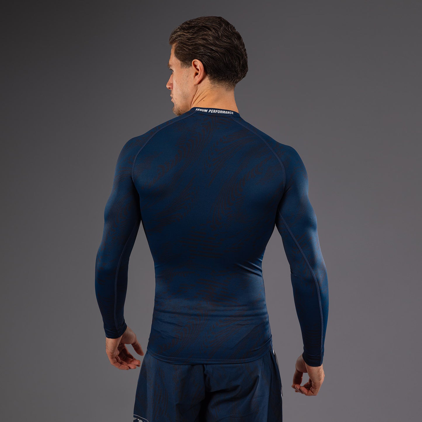 UFC Fusion by Venum Fight Week Herren Performance Langarm Rashguard - Ozeanisches Blau