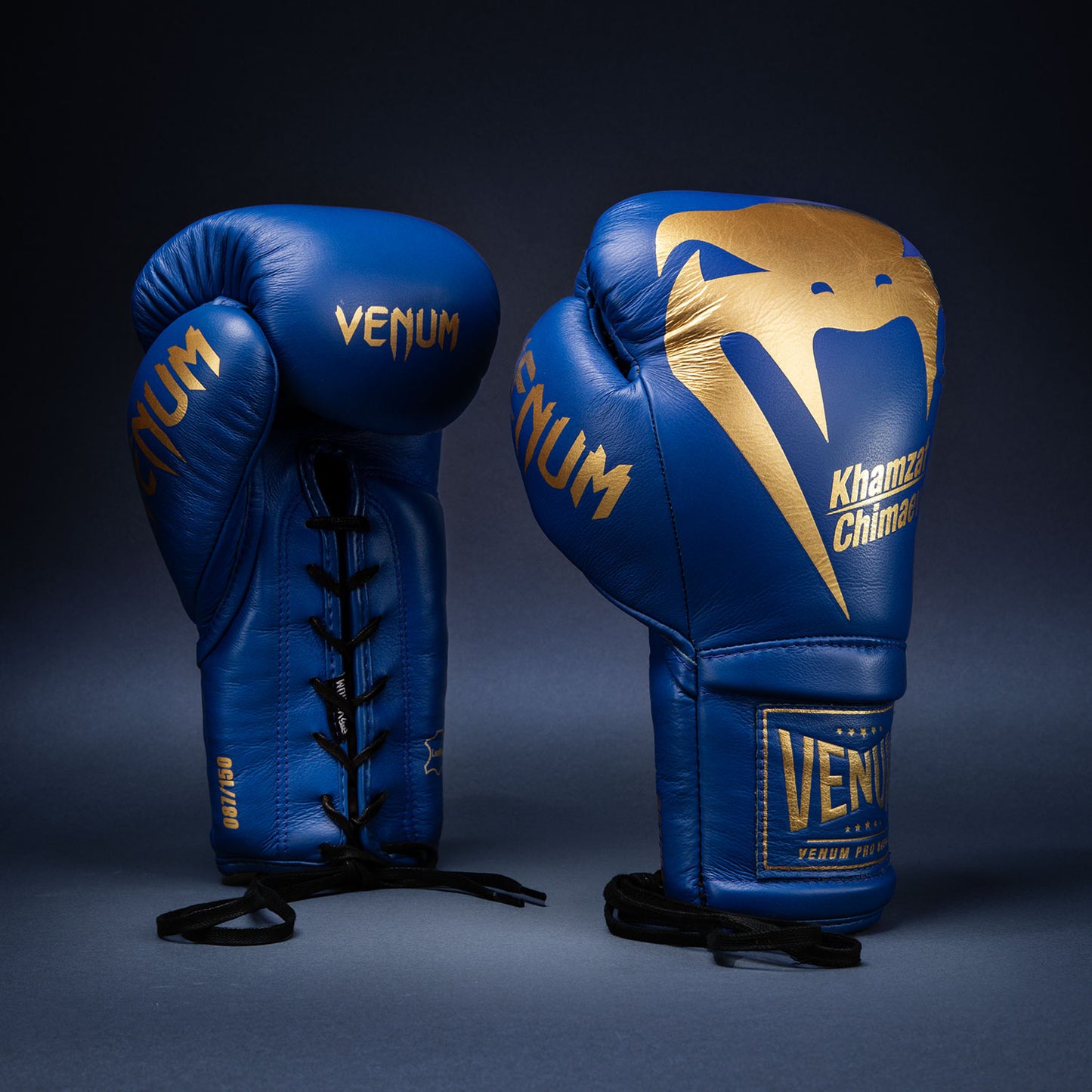 Venum Giant 2.0 Khamzat Chimaev Pro Boxhandschuhe - Blau/Gold