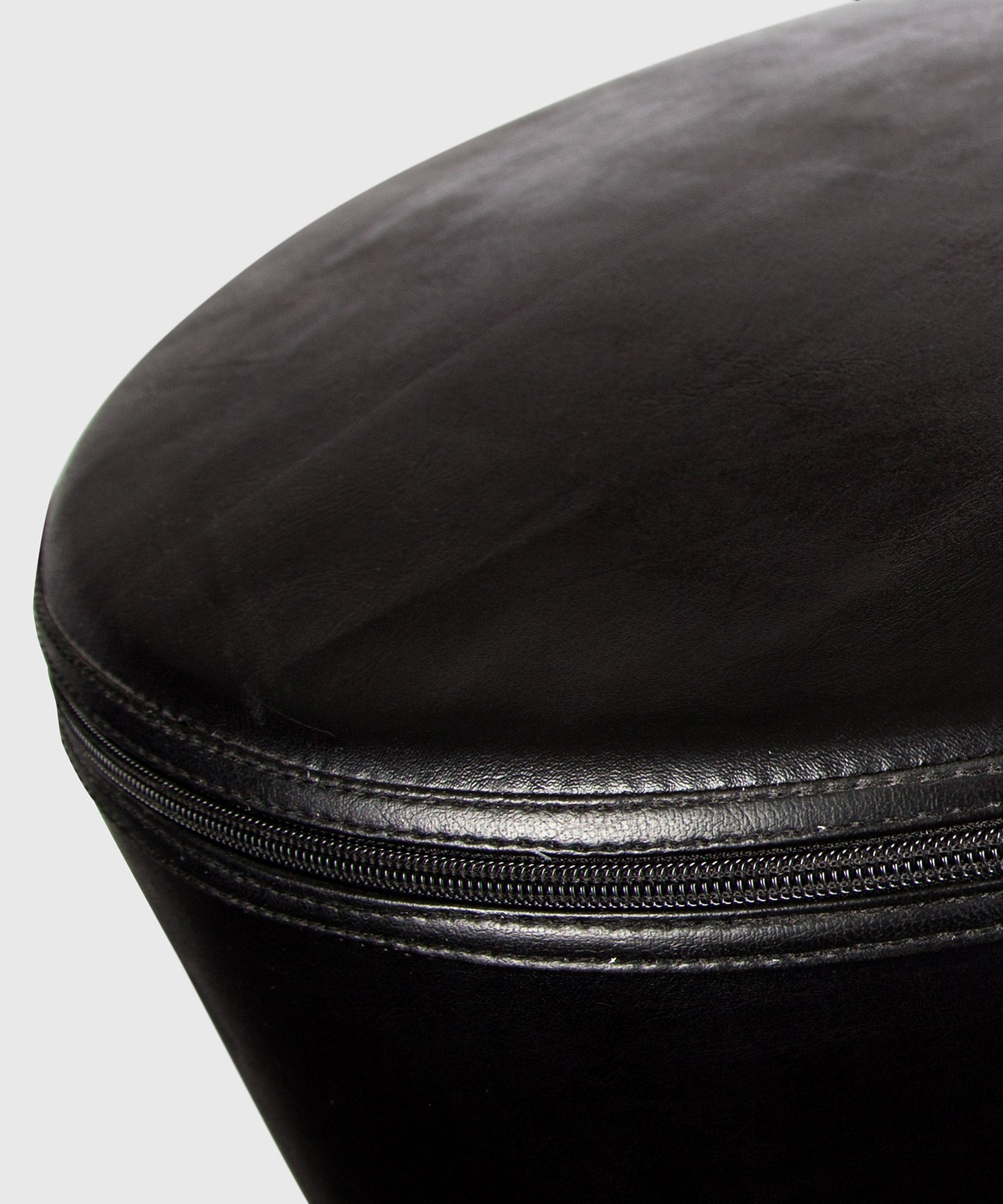 Venum Flex Venum Flex stehender Boxsack-Schwarz/Weiß + Sockus