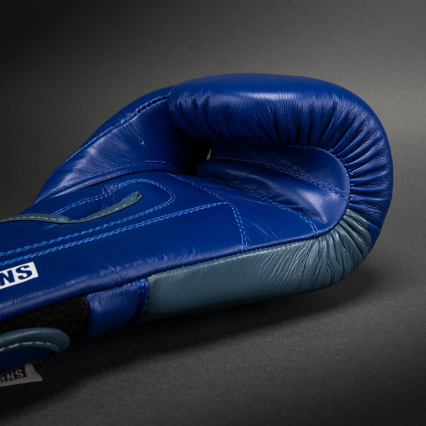 Ringhorns Charger by Venum Boxhandschuhe – Marineblau/Rot