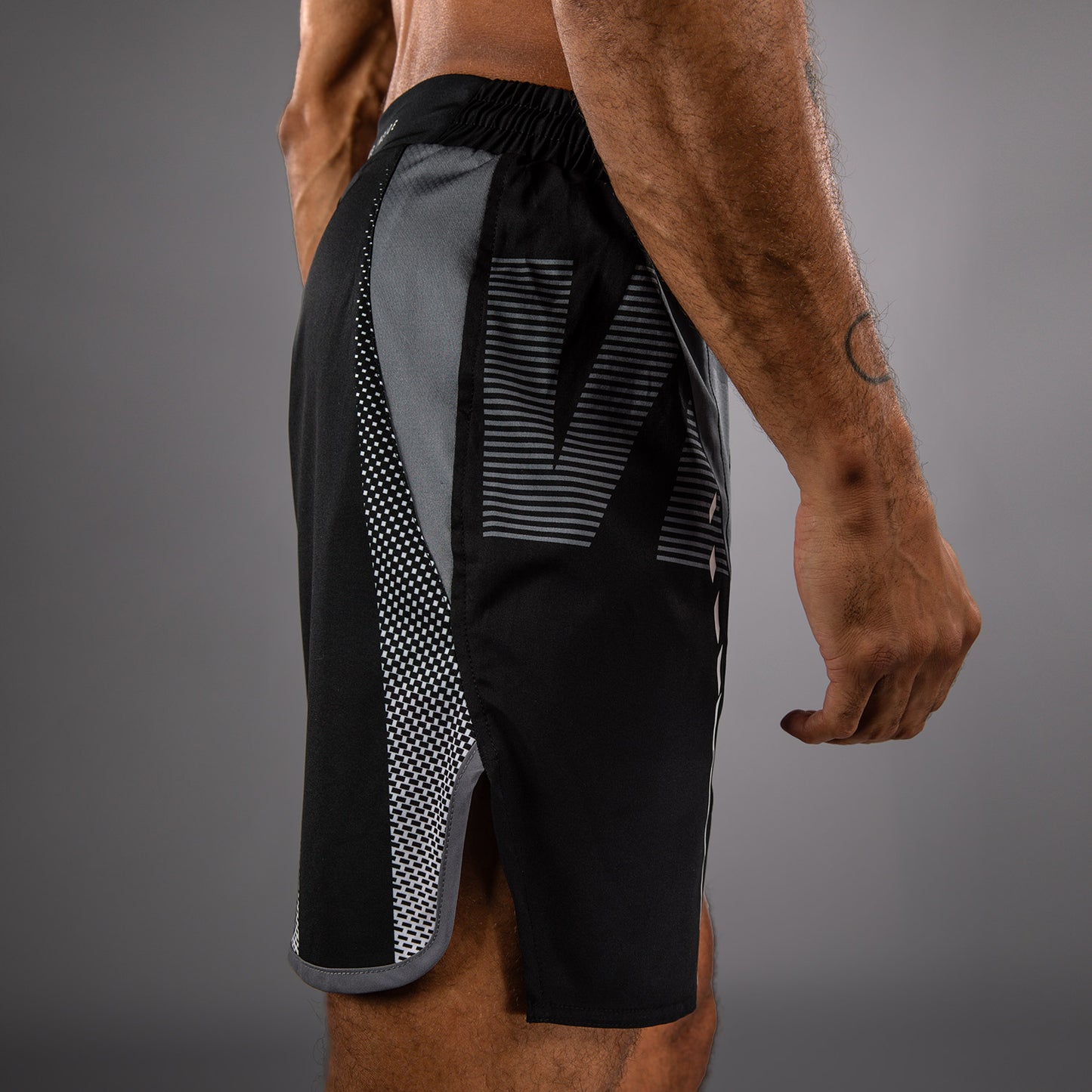 Venum Adrenaline Fightshorts – Schwarz/Silbergrau
