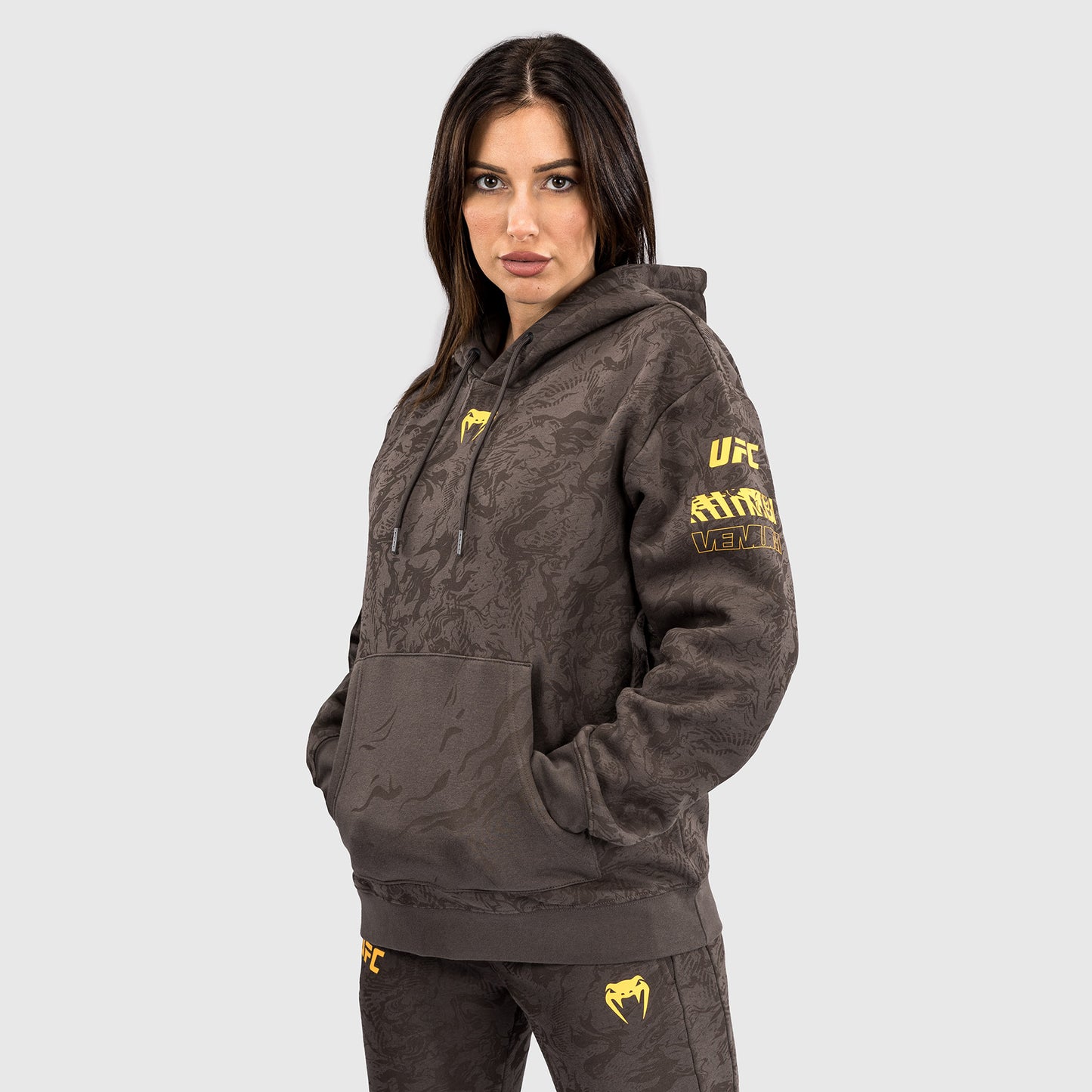 UFC Fusion by Venum Fight Week Damen Pullover Hoodie - Erdiges Braun