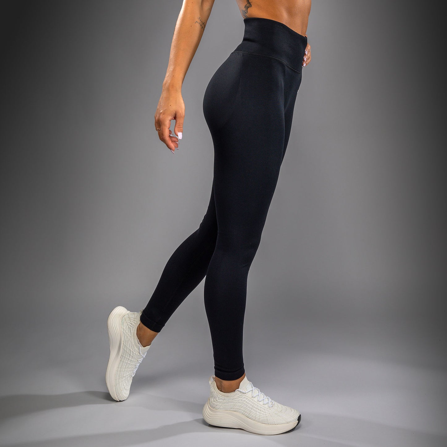 Venum Sculpt Women’s Leggings – Schwarz/Weiß