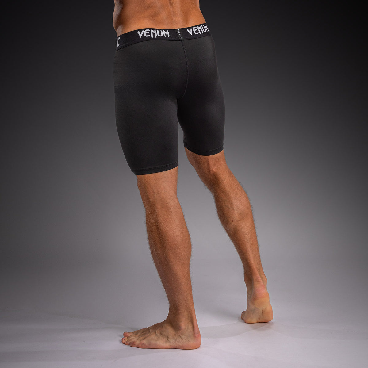 Venum UFC Unity by Venum Authentic Fight Week Herren Funktions-Kompressionsshorts - Schwarz