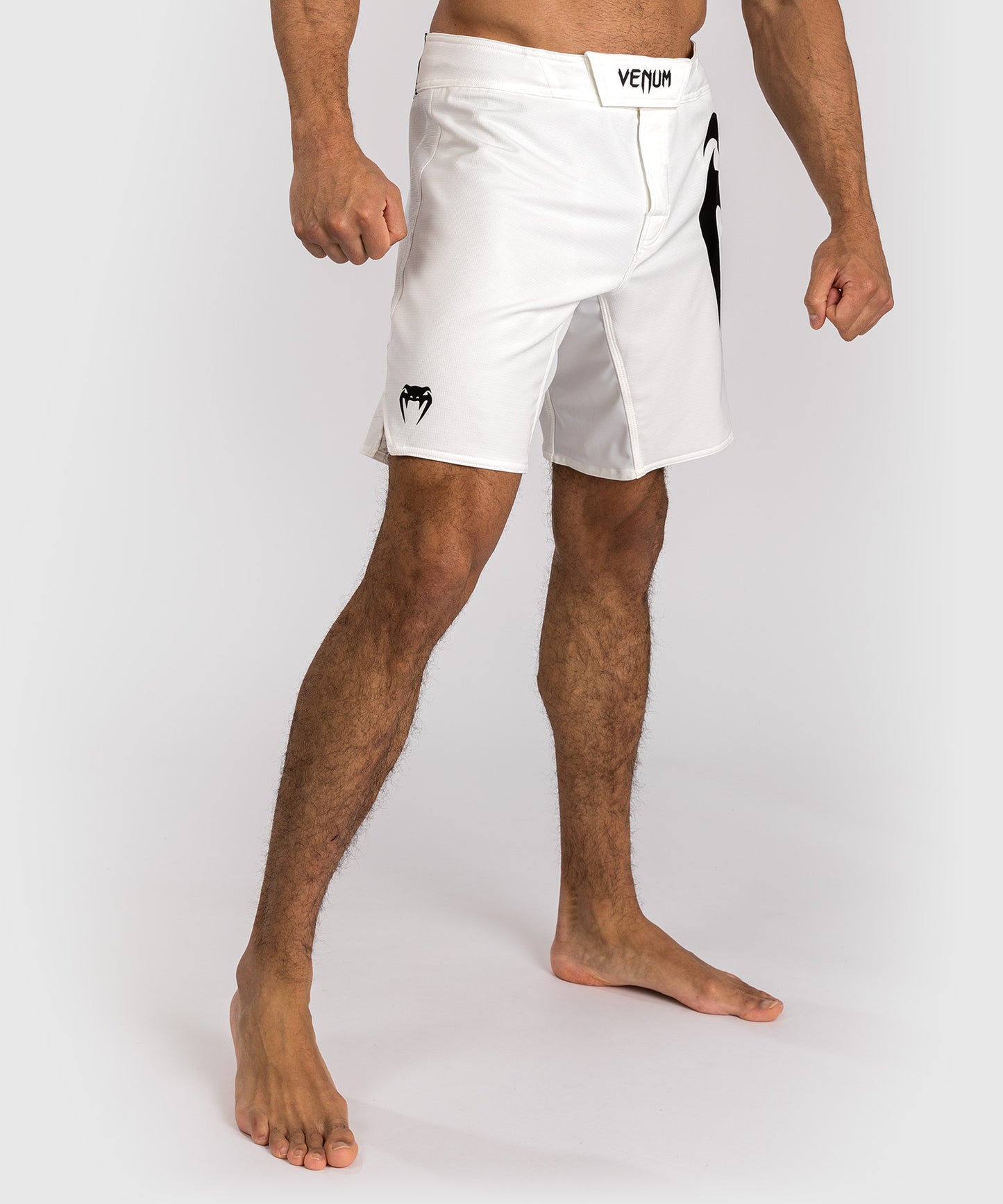 Venum Light 5.0 Fight Shorts - Weiß/Schwarz