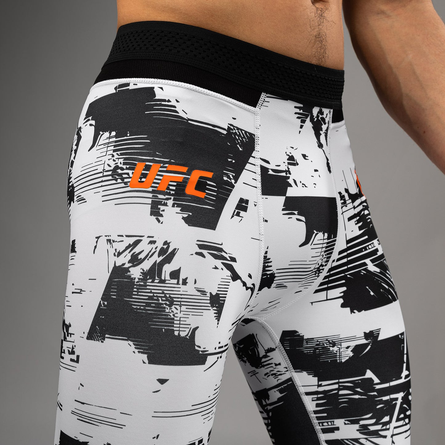 UFC Zenith by Venum Authentic Fight Week Performance Tight Herren - Weiß