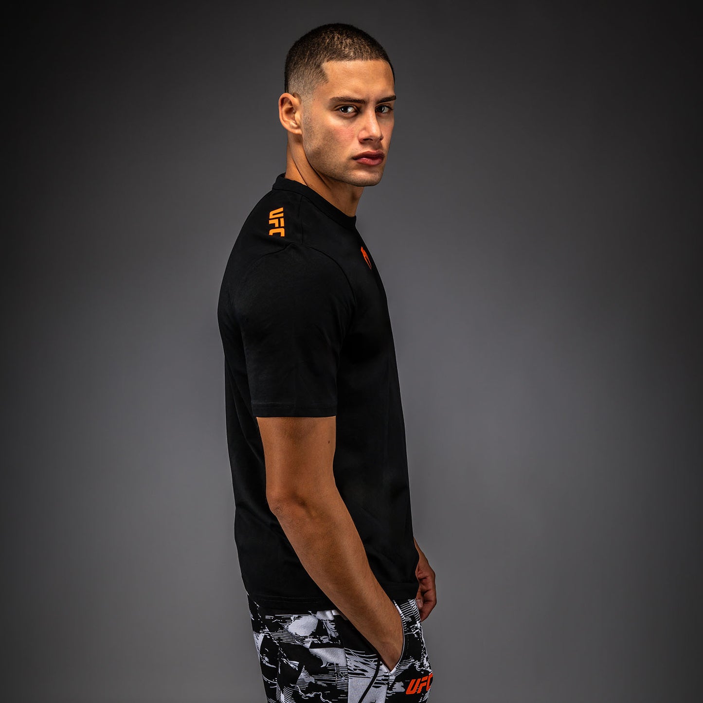 UFC Zenith by Venum Authentic Fight Week Kurzarm T-Shirt Herren - Schwarz