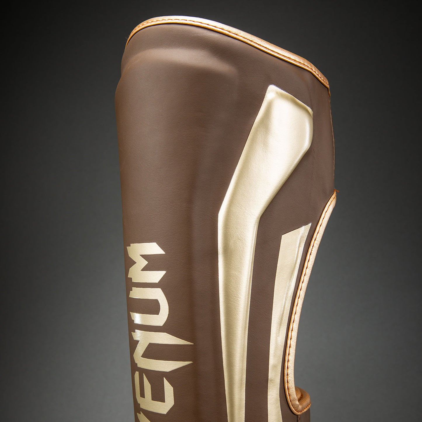 Venum Elite Schienbeinschoner - Dunkelbraun