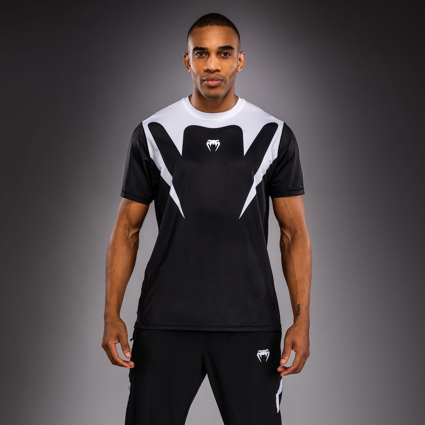 Venum Attack 90 Dry-Tech-T-Shirt – Weiß/Schwarz